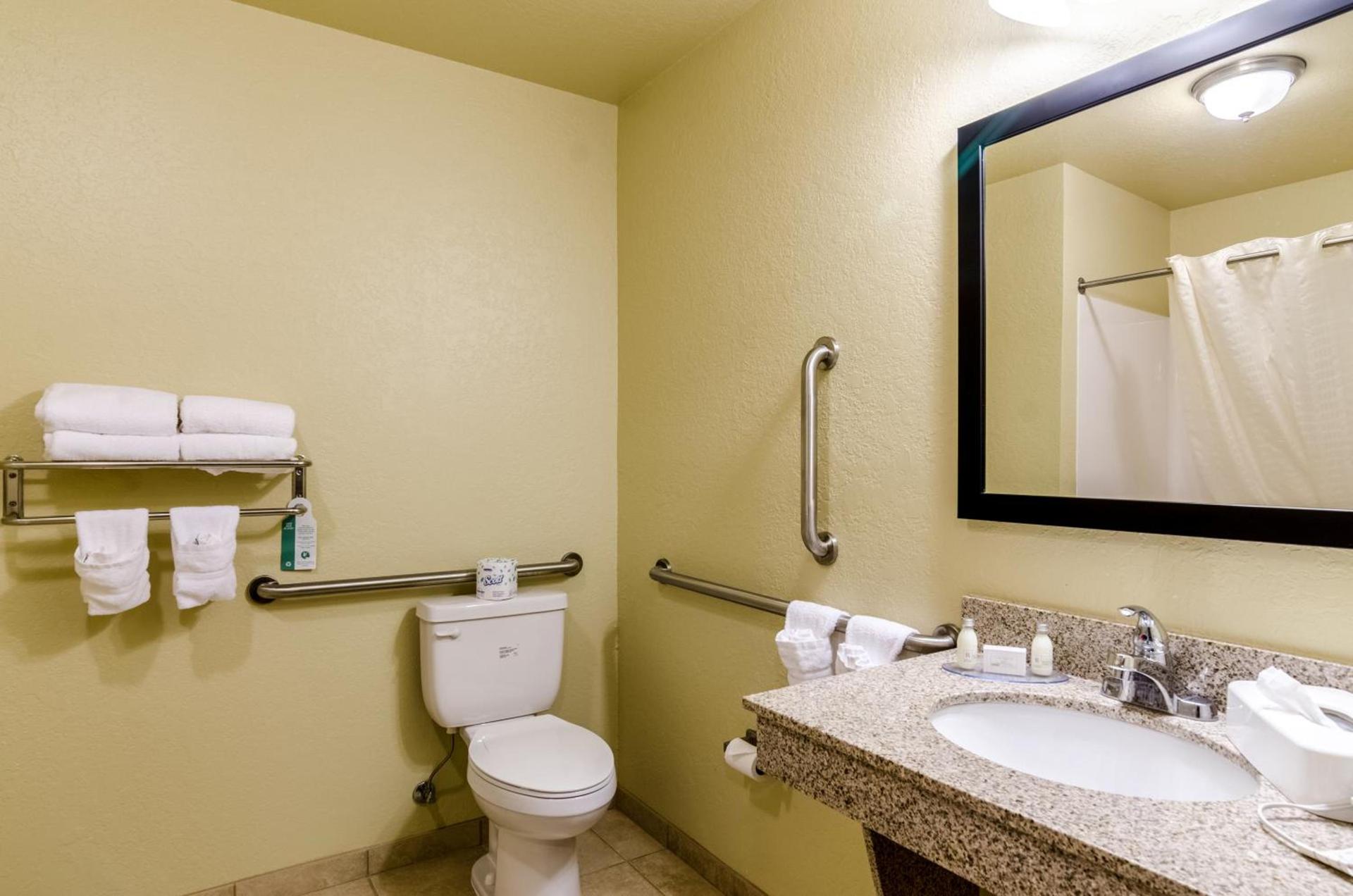 Cobblestone Inn & Suites-Kersey photo 12