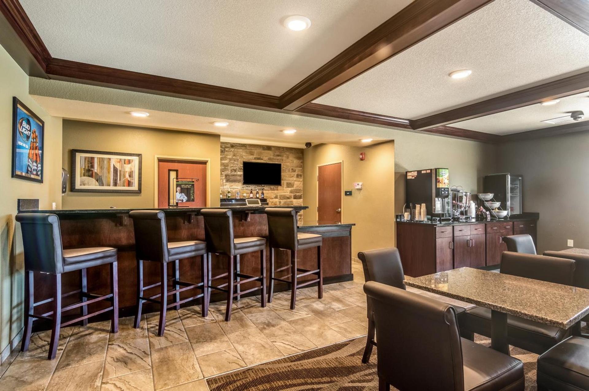 Cobblestone Inn & Suites - Lakin photo 23