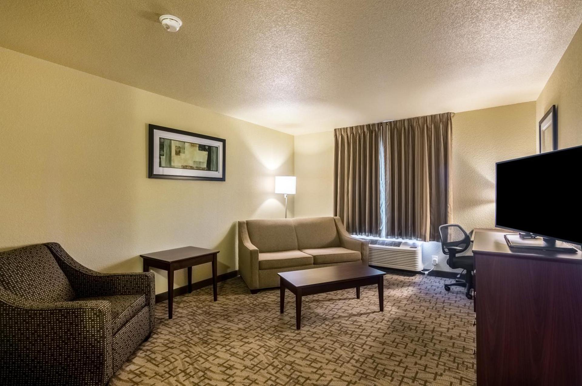 Cobblestone Inn & Suites - Lakin photo 29