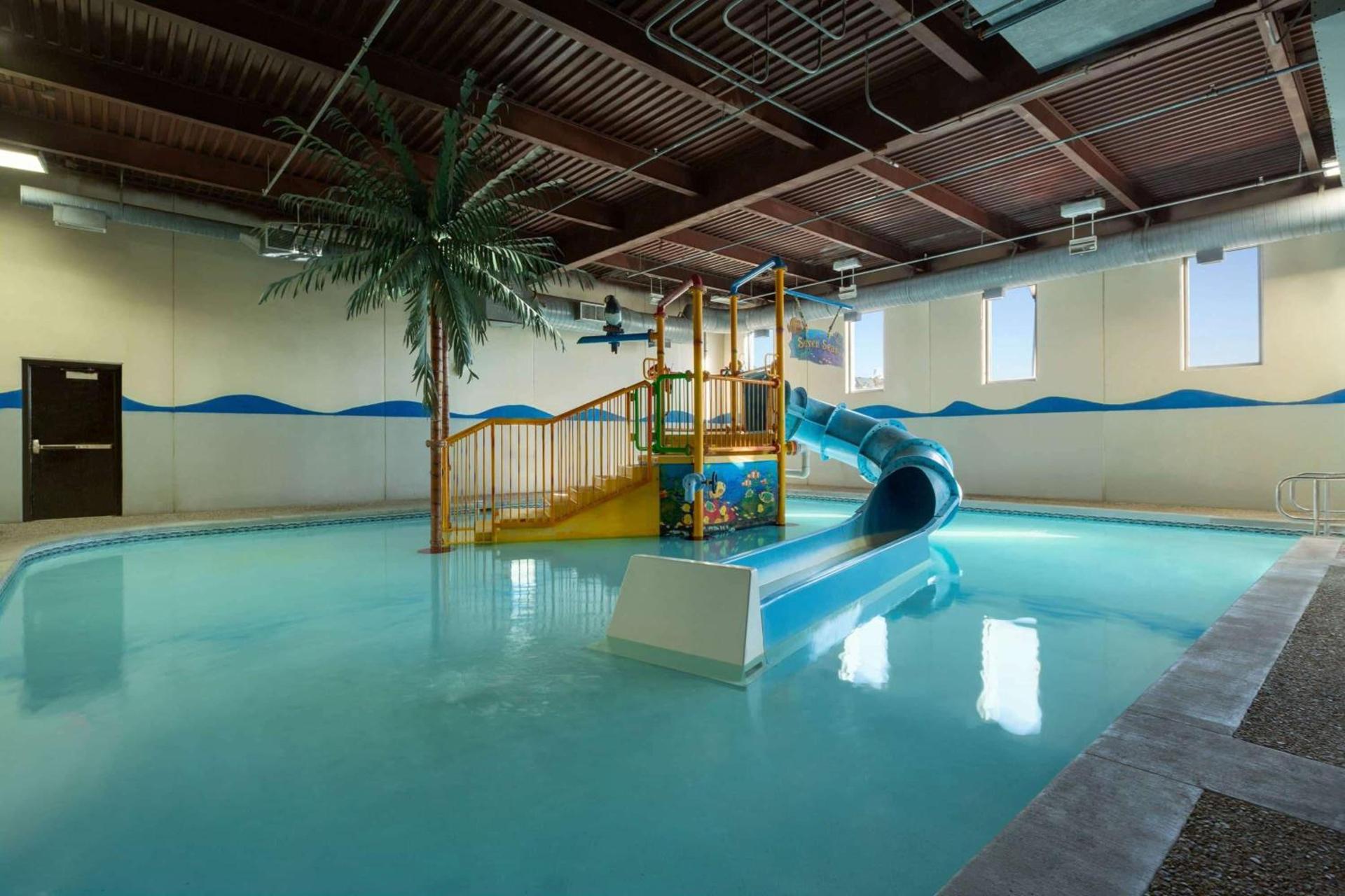 Baymont by Wyndham Mandan Bismarck Area photo 5