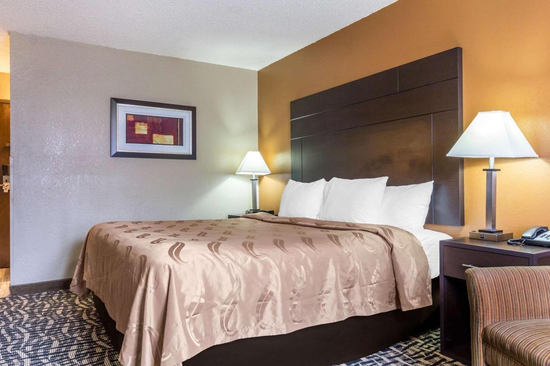 Quality Inn Lamar photo 14