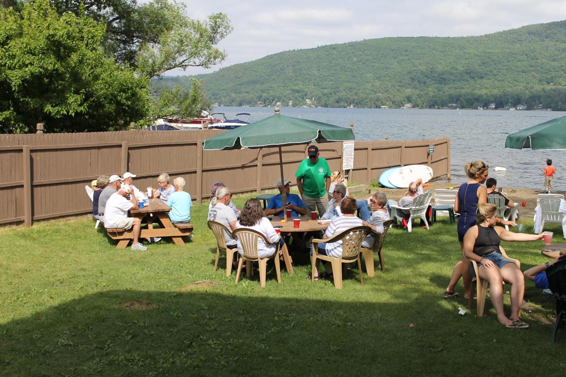 The Sundowner on Lake George photo 39