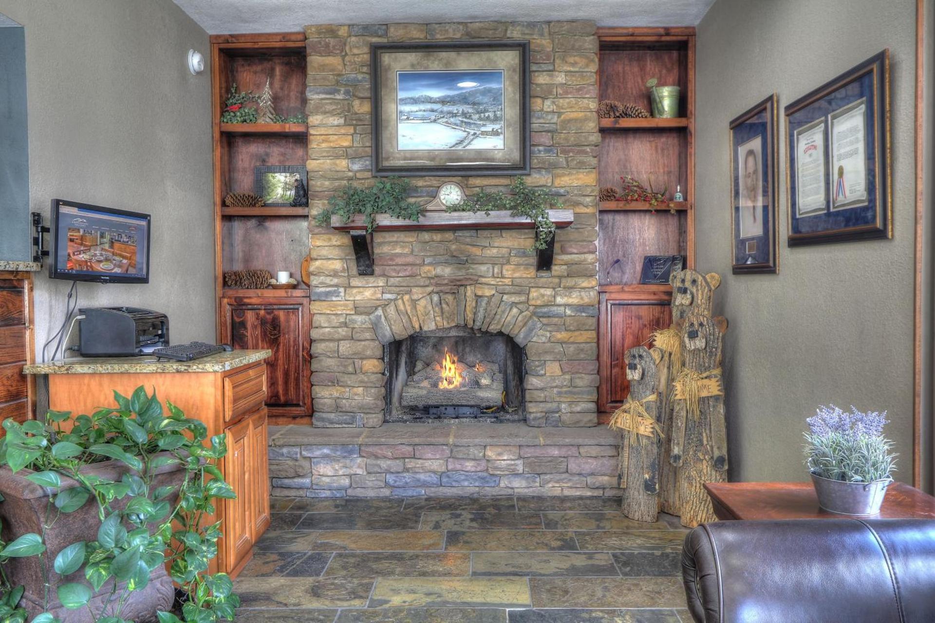 Crossroads Inn & Suites photo 38