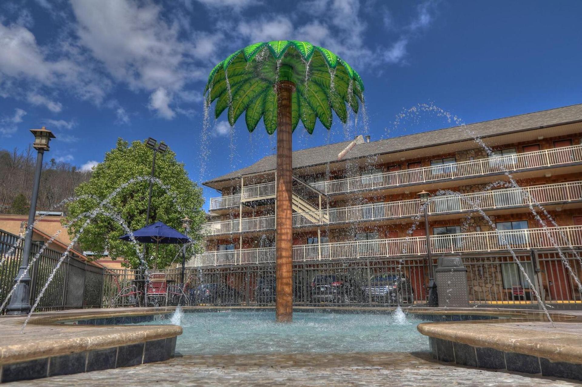 Crossroads Inn & Suites photo 35