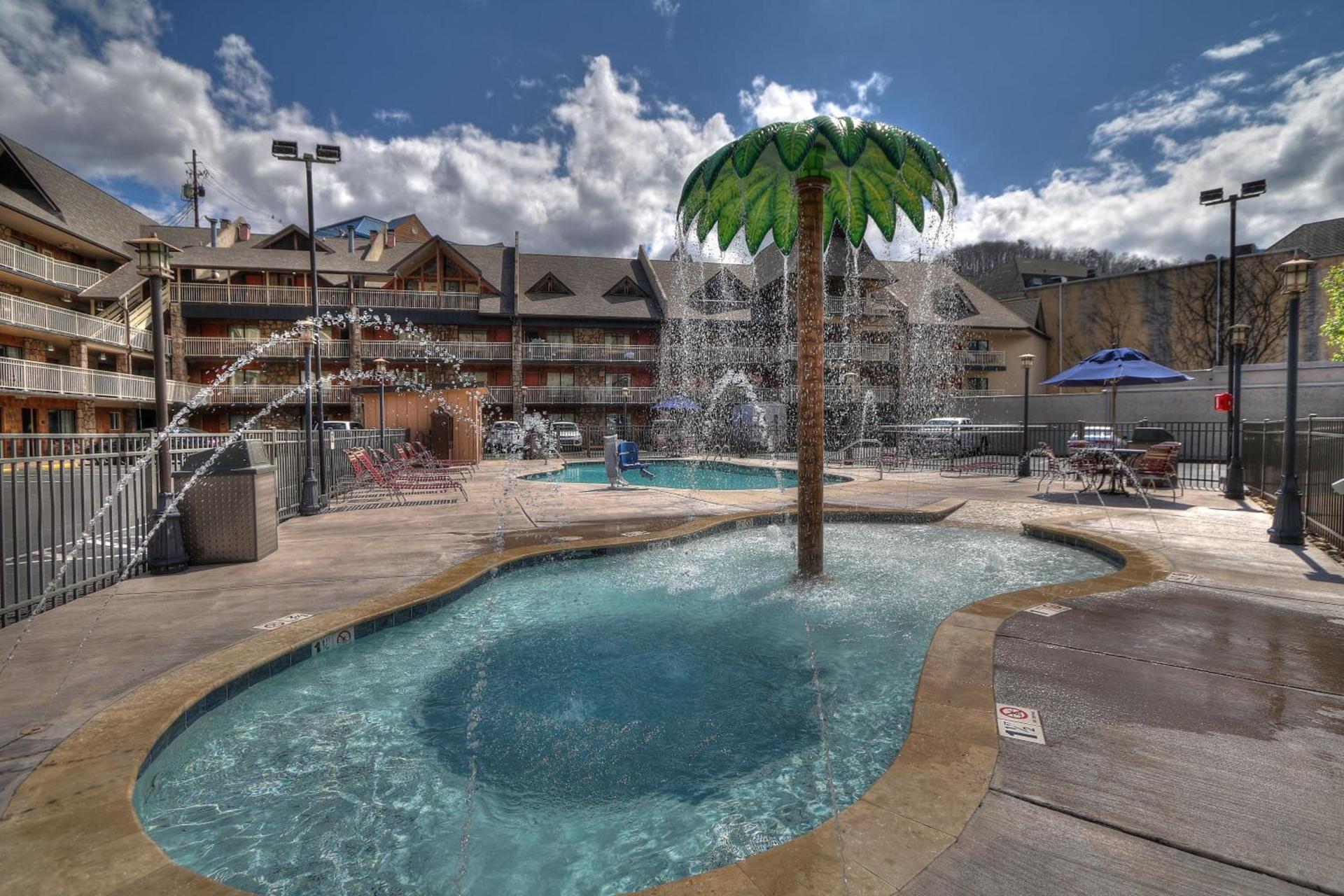 Crossroads Inn & Suites photo 30