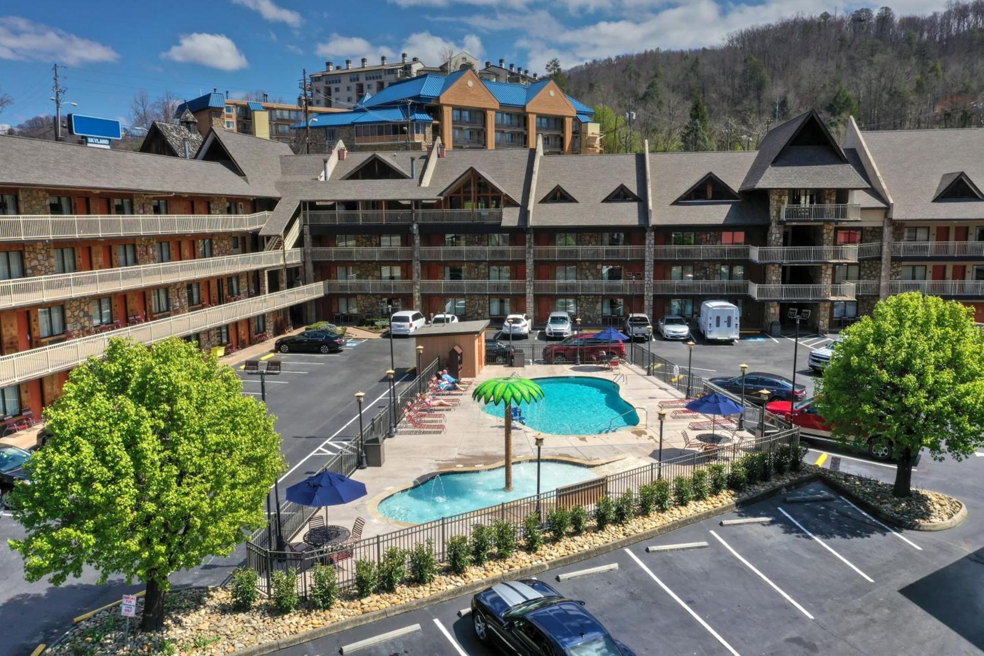 Crossroads Inn & Suites photo 26