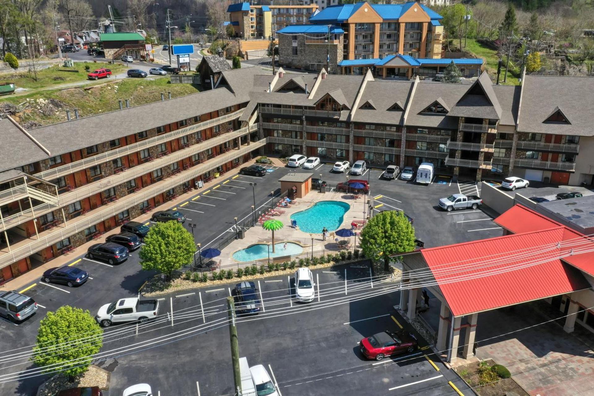 Crossroads Inn & Suites photo 23