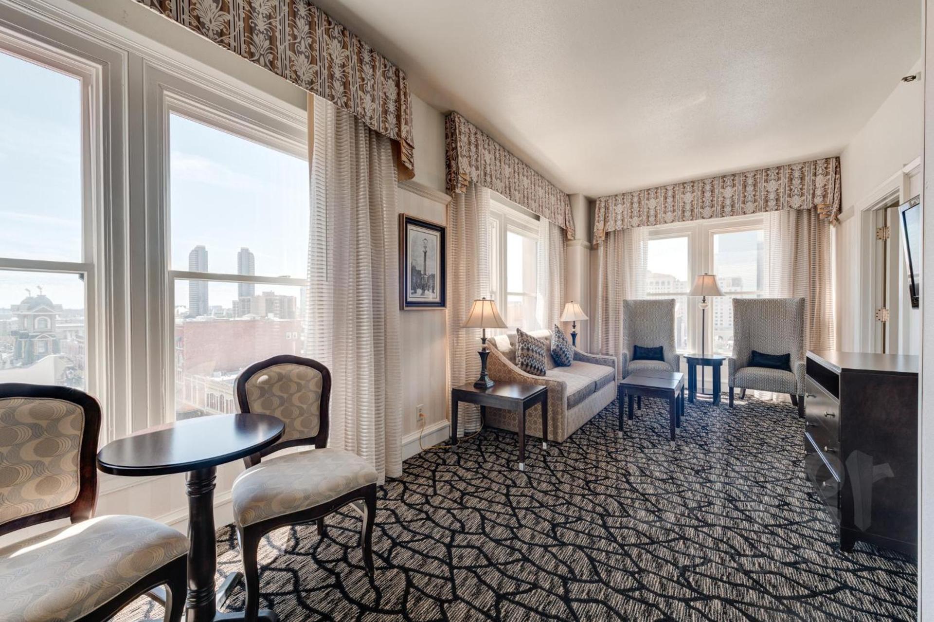 Gaslamp Plaza Suites photo 36