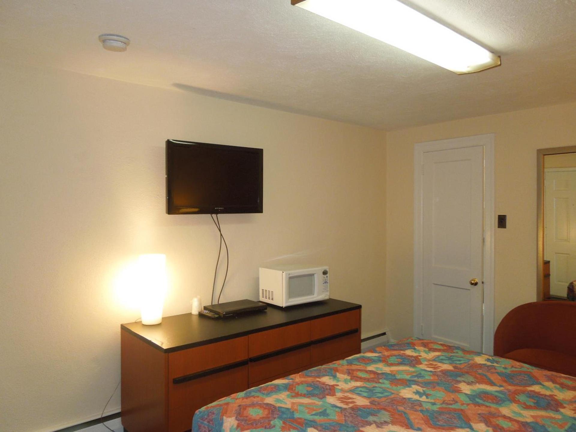 Sentinel Motel photo 10