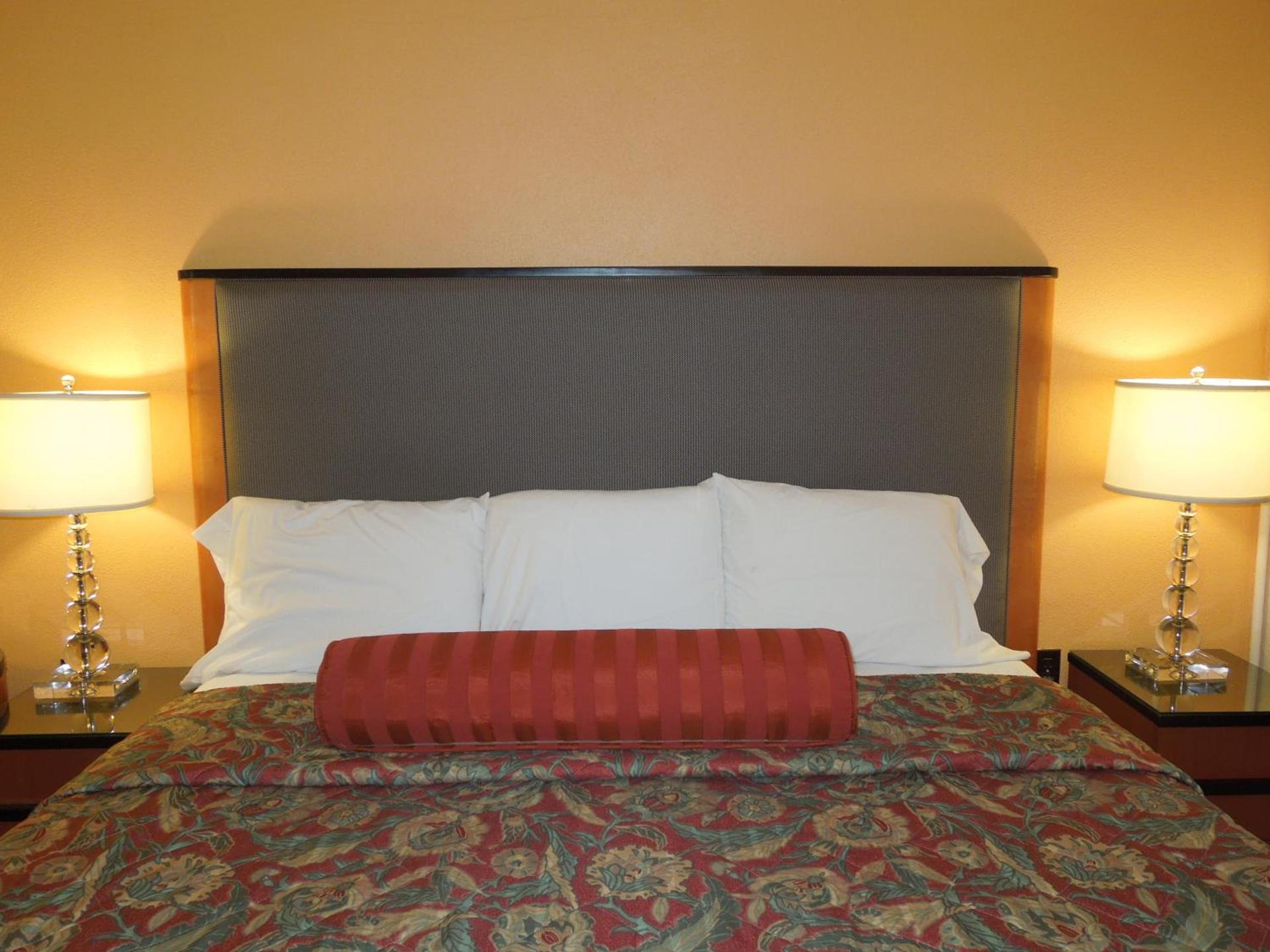Sentinel Motel photo 16