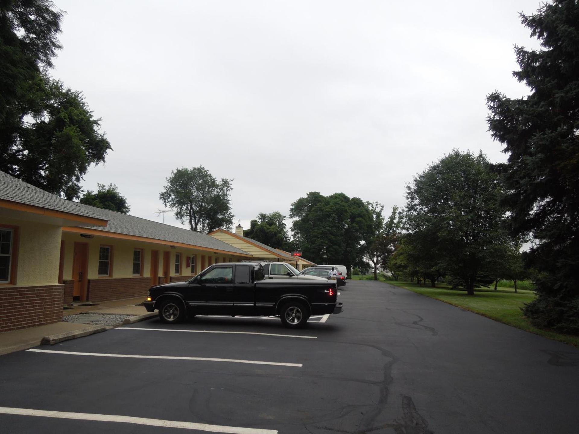 Sentinel Motel photo 31