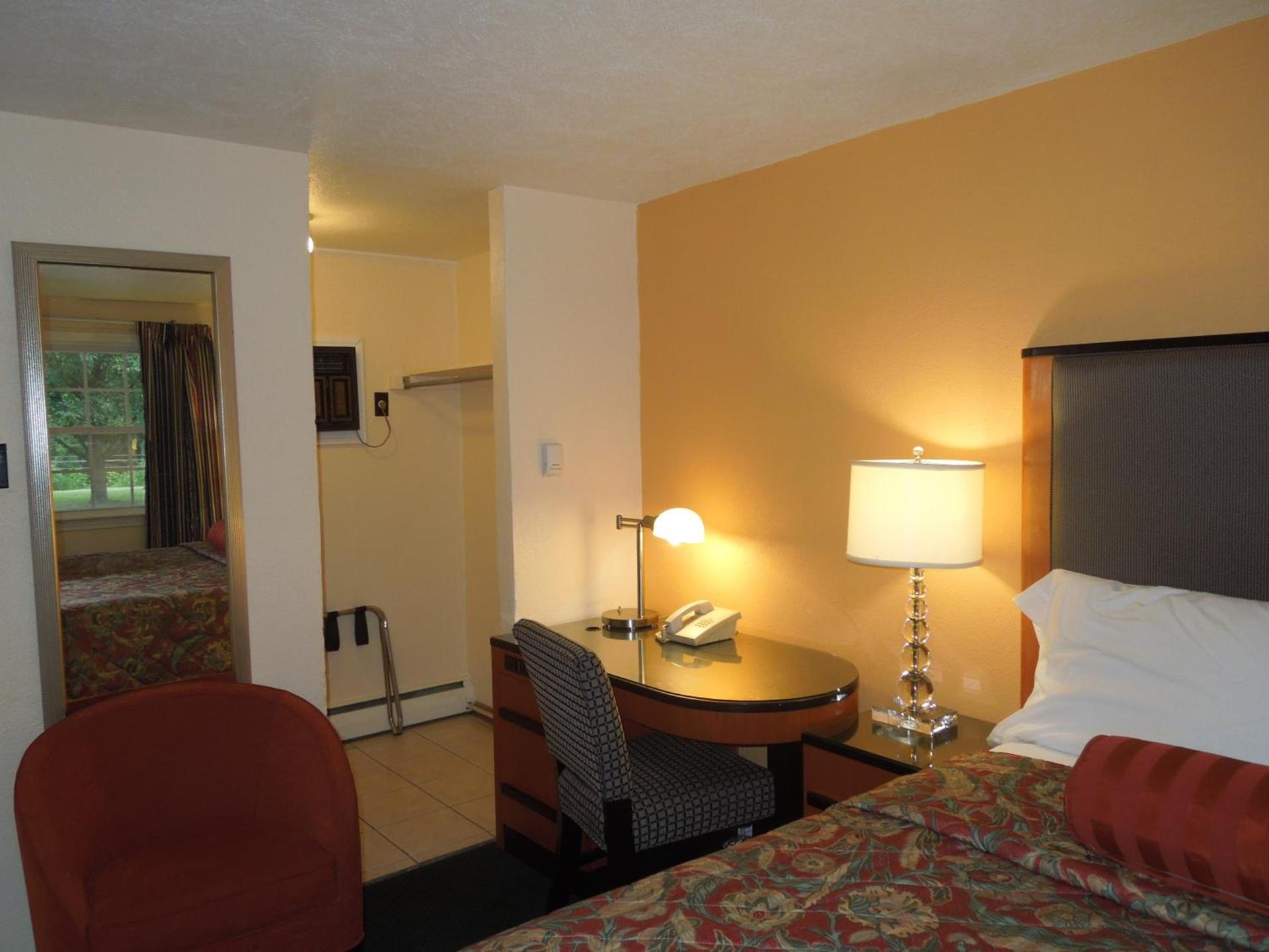 Sentinel Motel photo 14