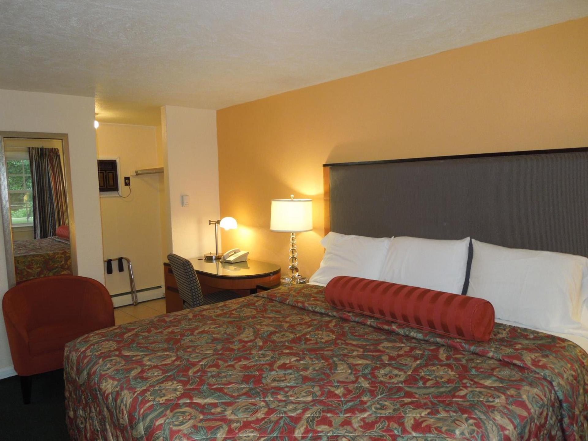 Sentinel Motel photo 17