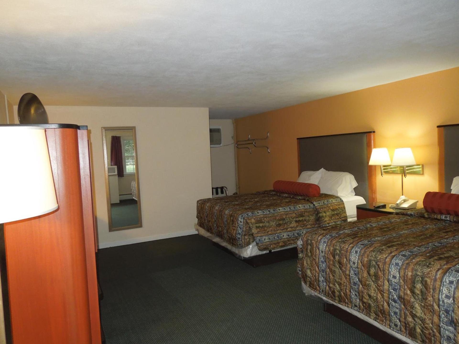 Sentinel Motel photo 18