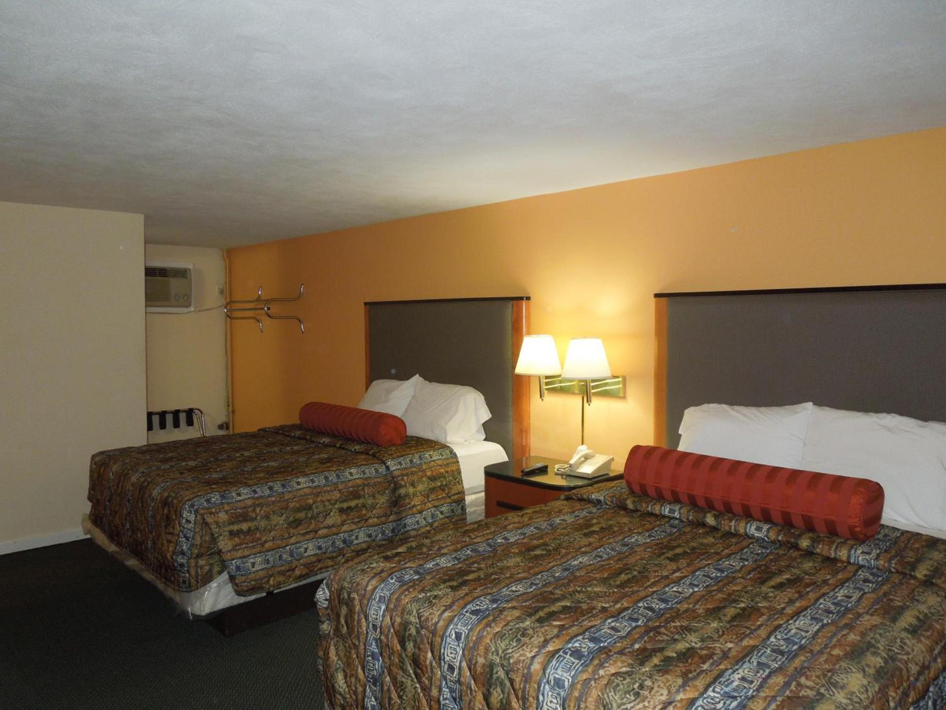 Sentinel Motel photo 5