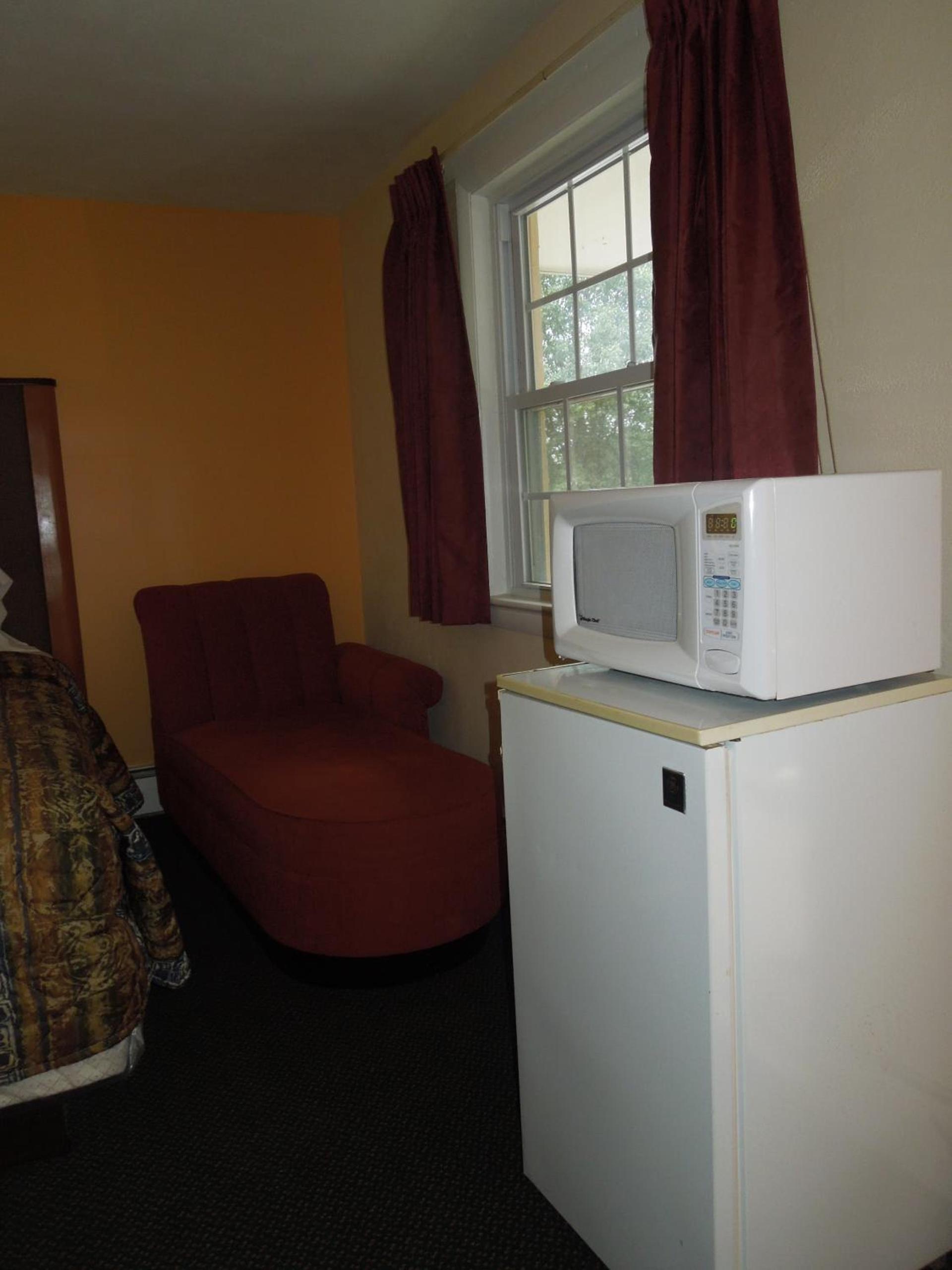 Sentinel Motel photo 26