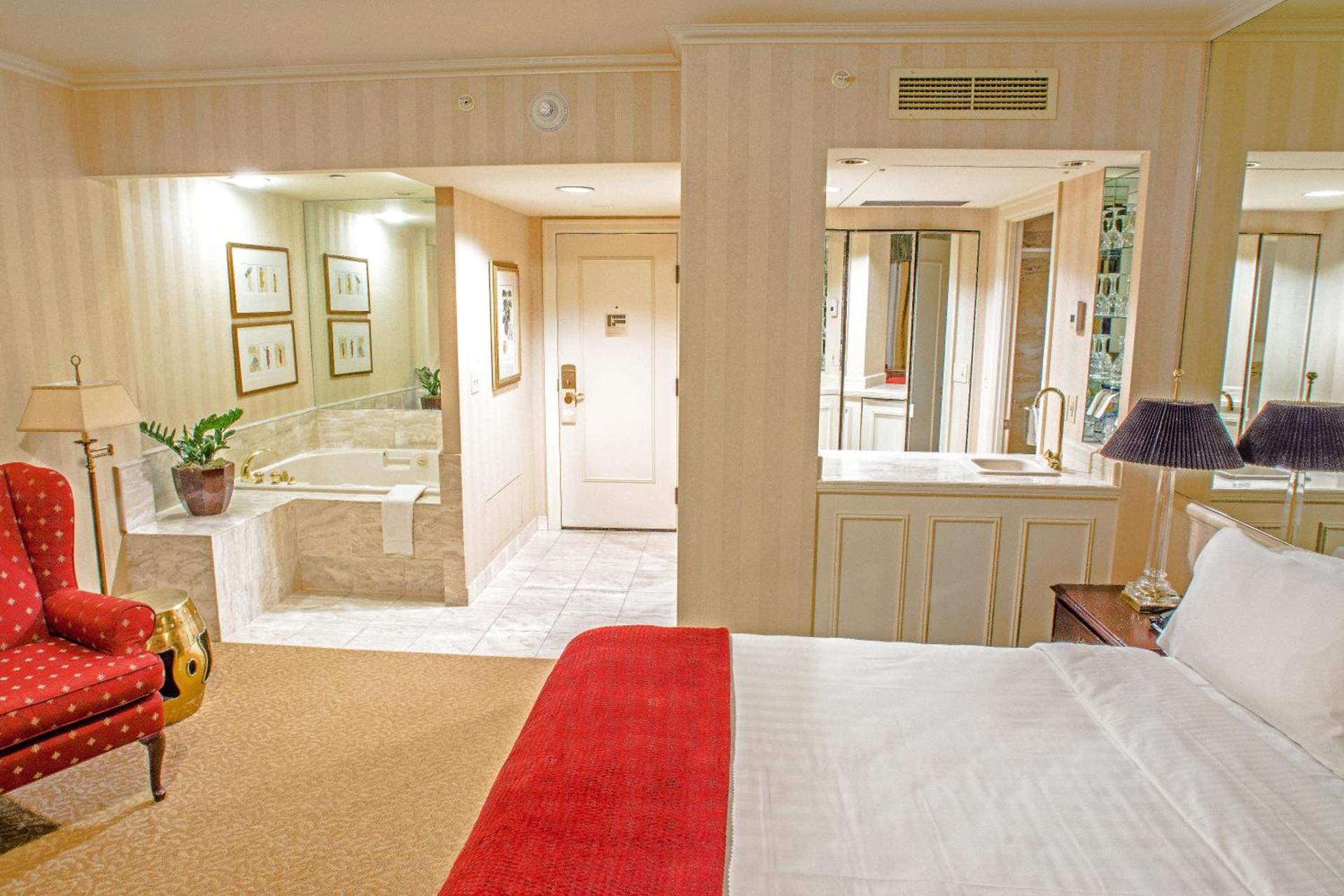 Mayflower Park Hotel photo 15