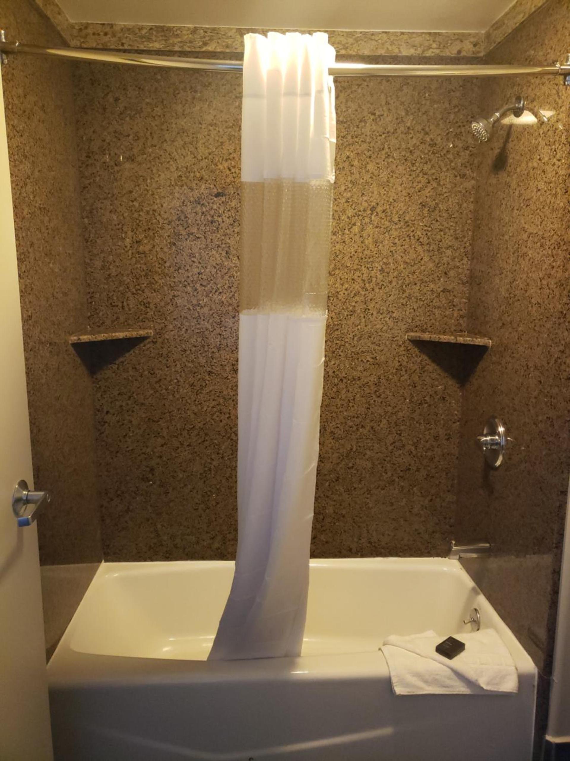 Portofino Inn Burbank photo 5
