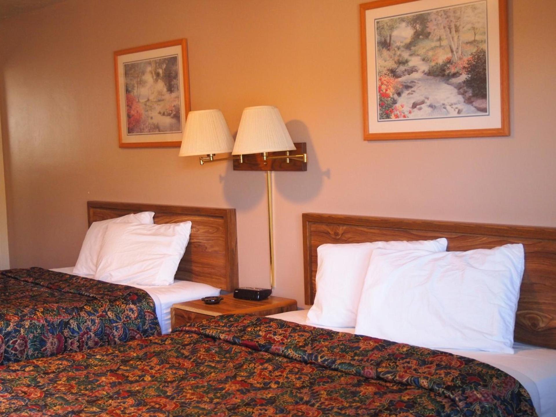 Eagle Motel photo 22