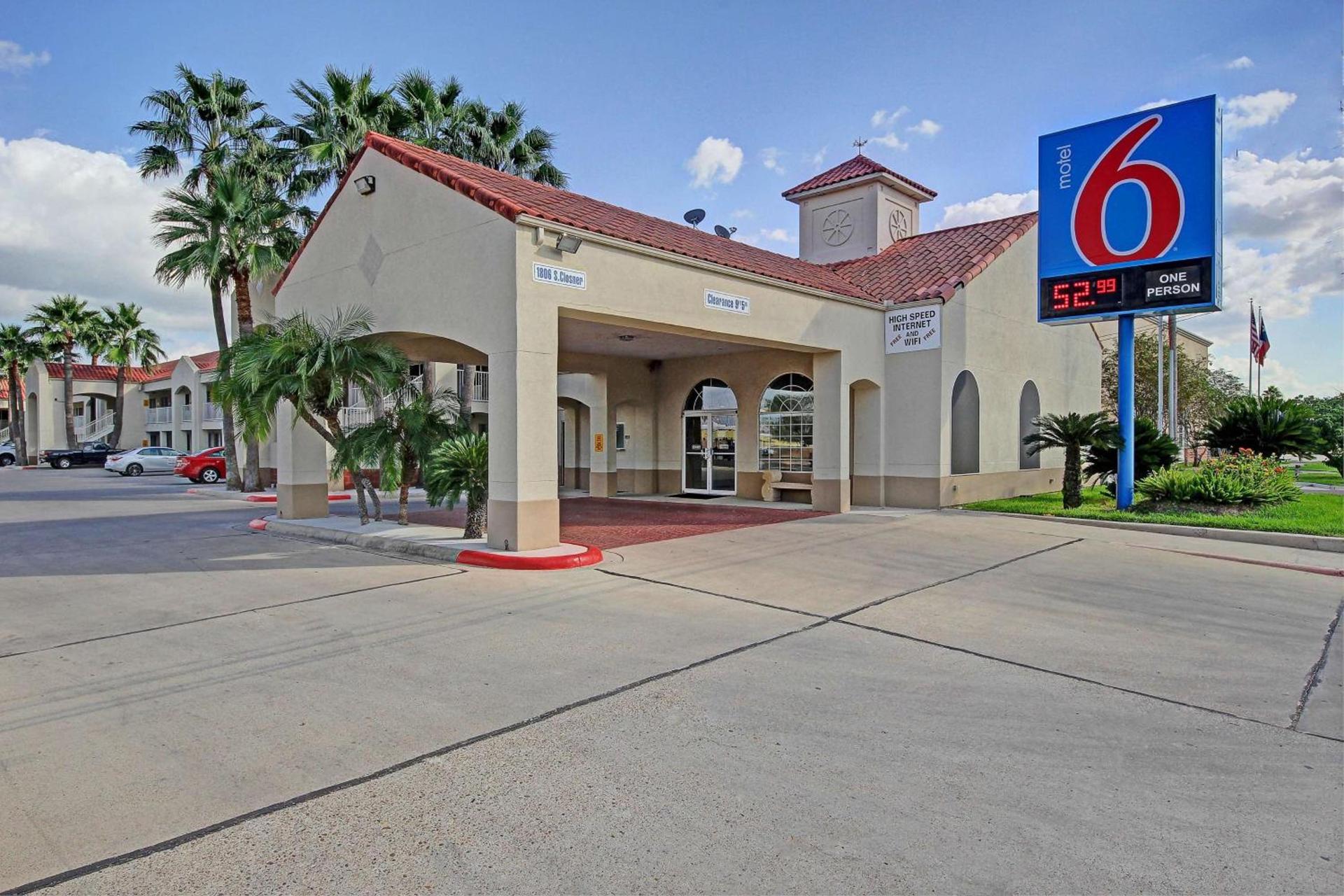 Motel 6-Edinburg, TX photo 2