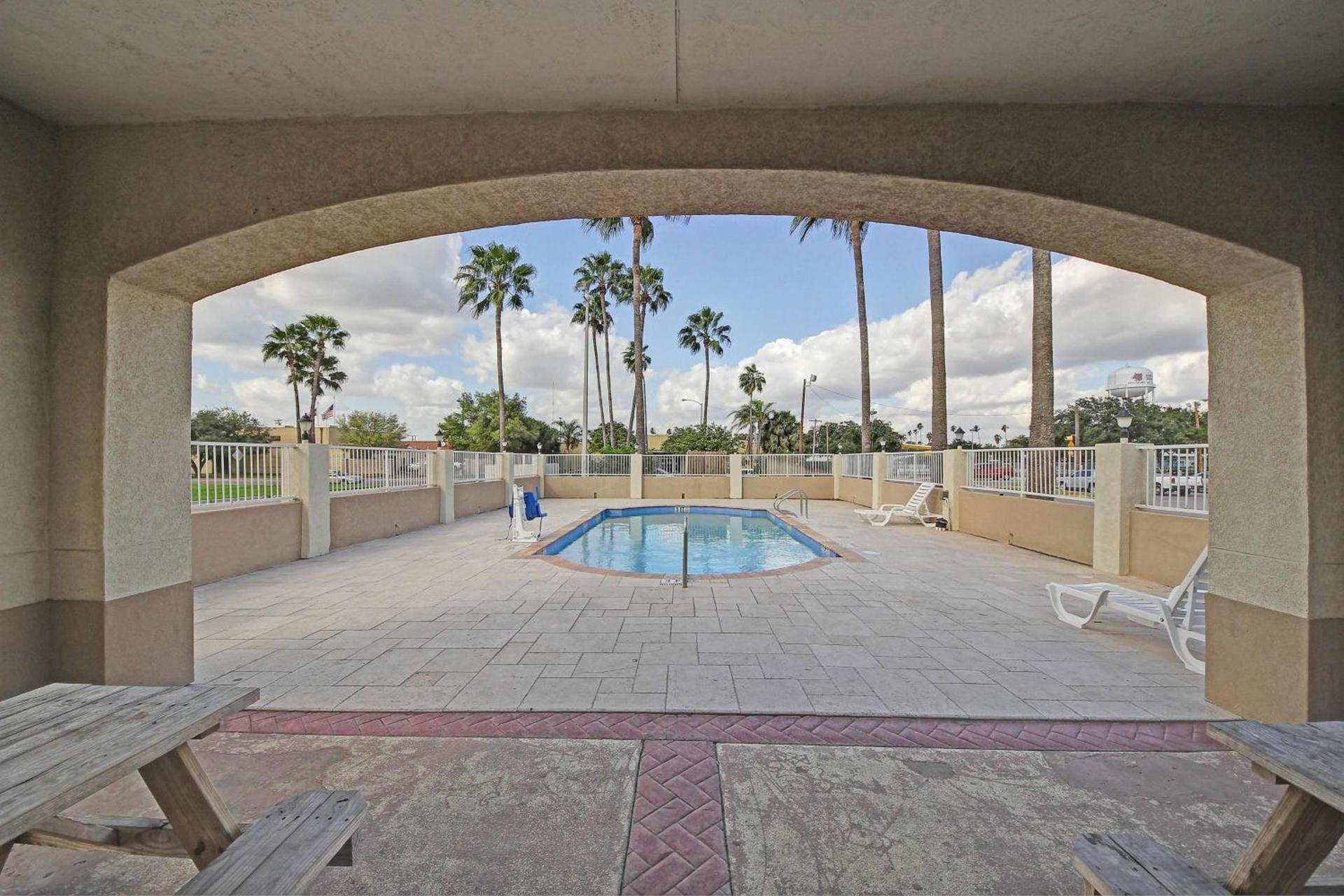 Motel 6-Edinburg, TX photo 6