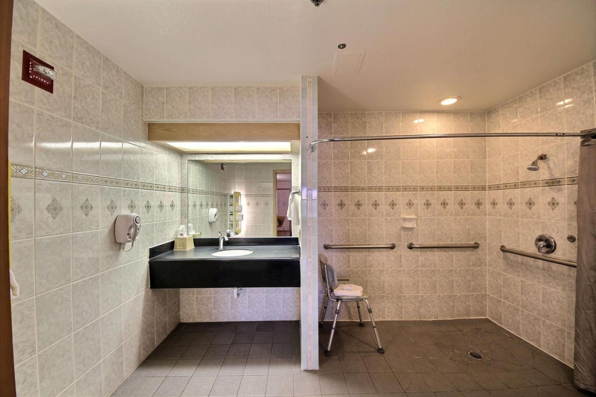 Motel 6-Edinburg, TX photo 26