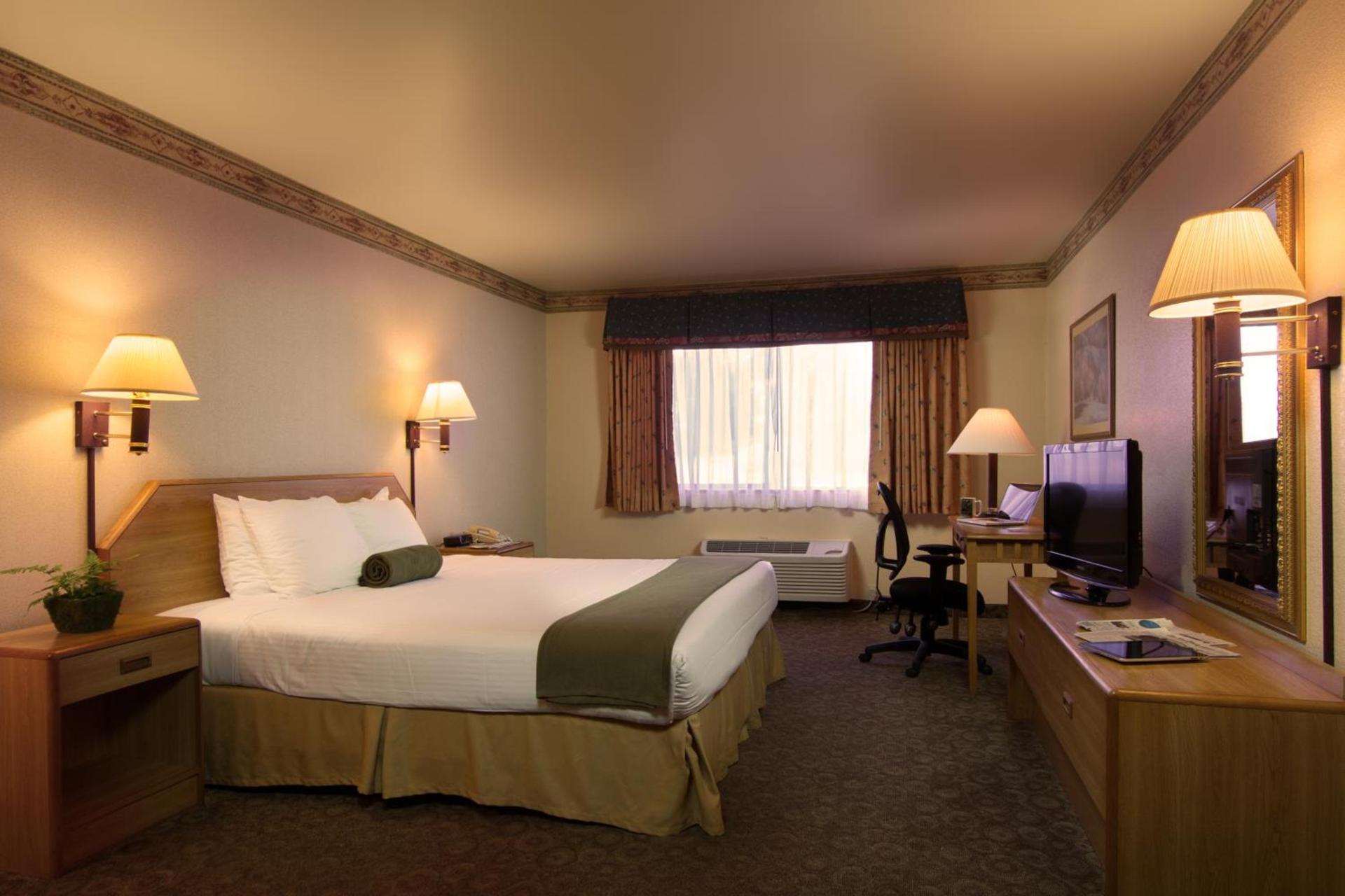 The Redwood Riverwalk, a boutique hotel photo 18