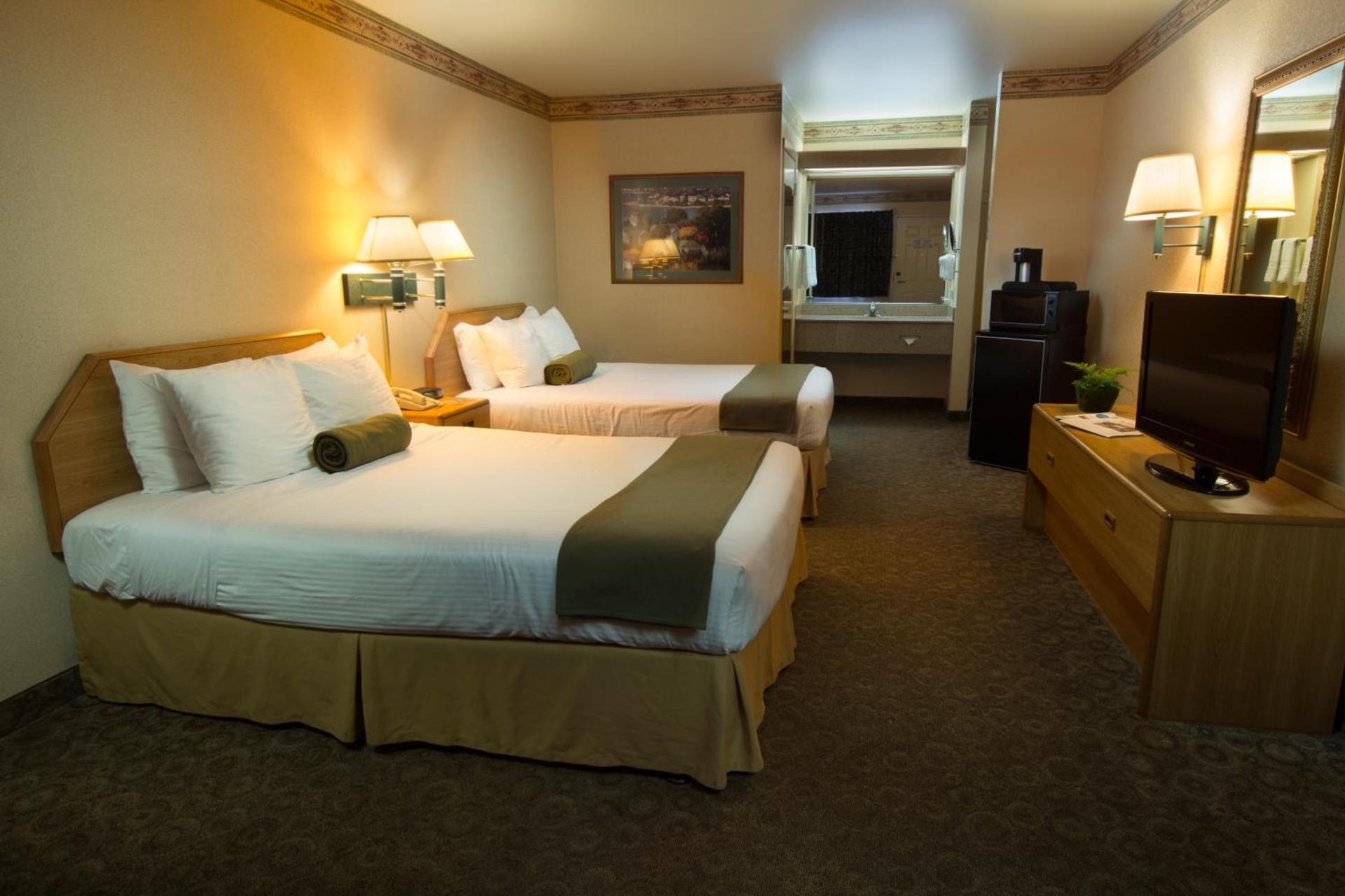 The Redwood Riverwalk, a boutique hotel photo 17