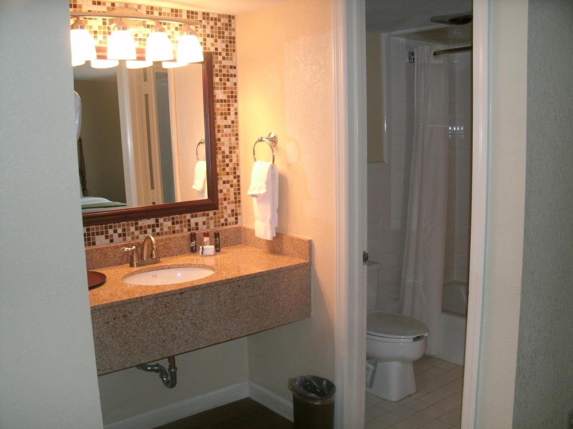 Merry Acres Inn photo 21