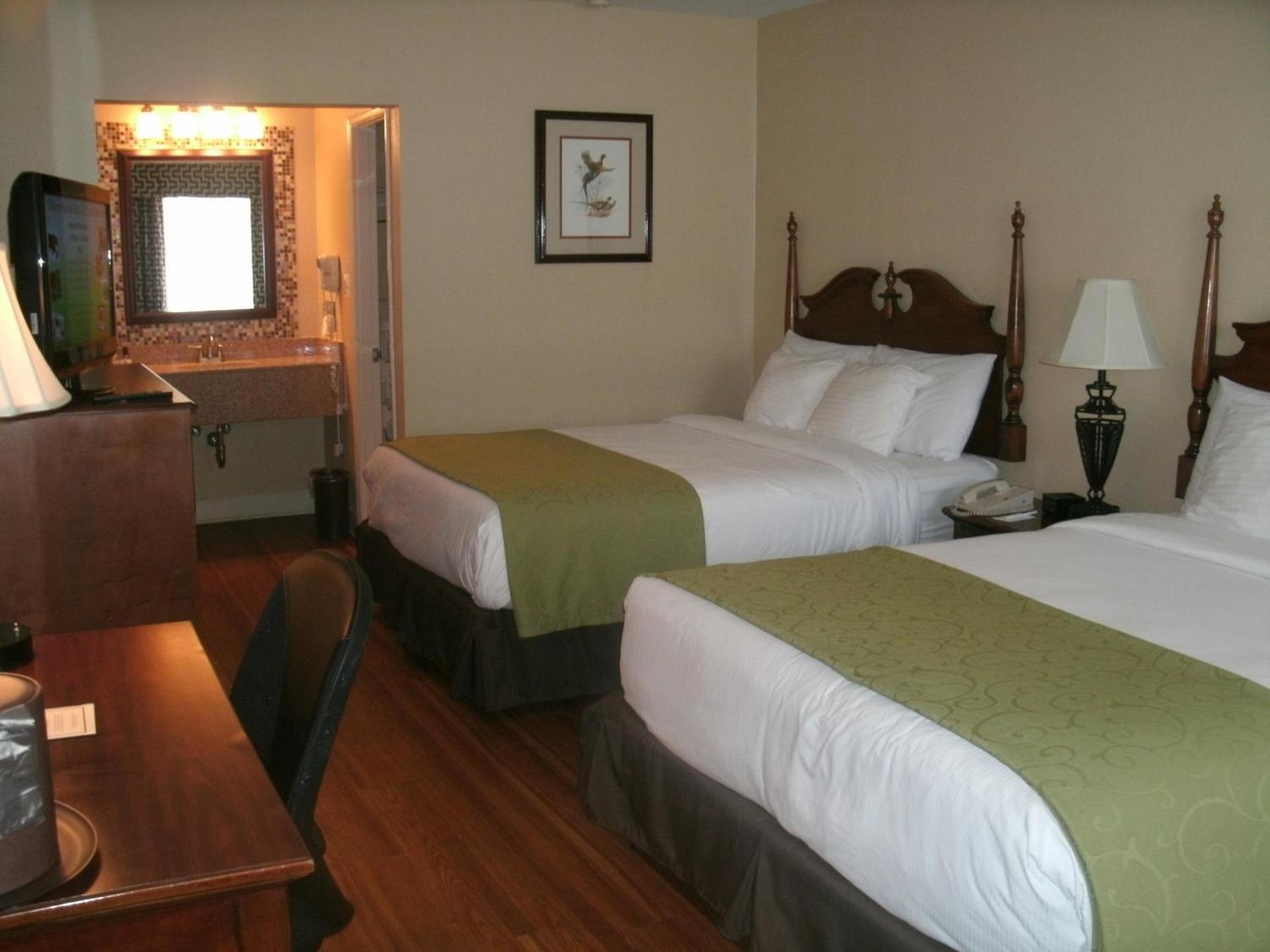 Merry Acres Inn photo 27