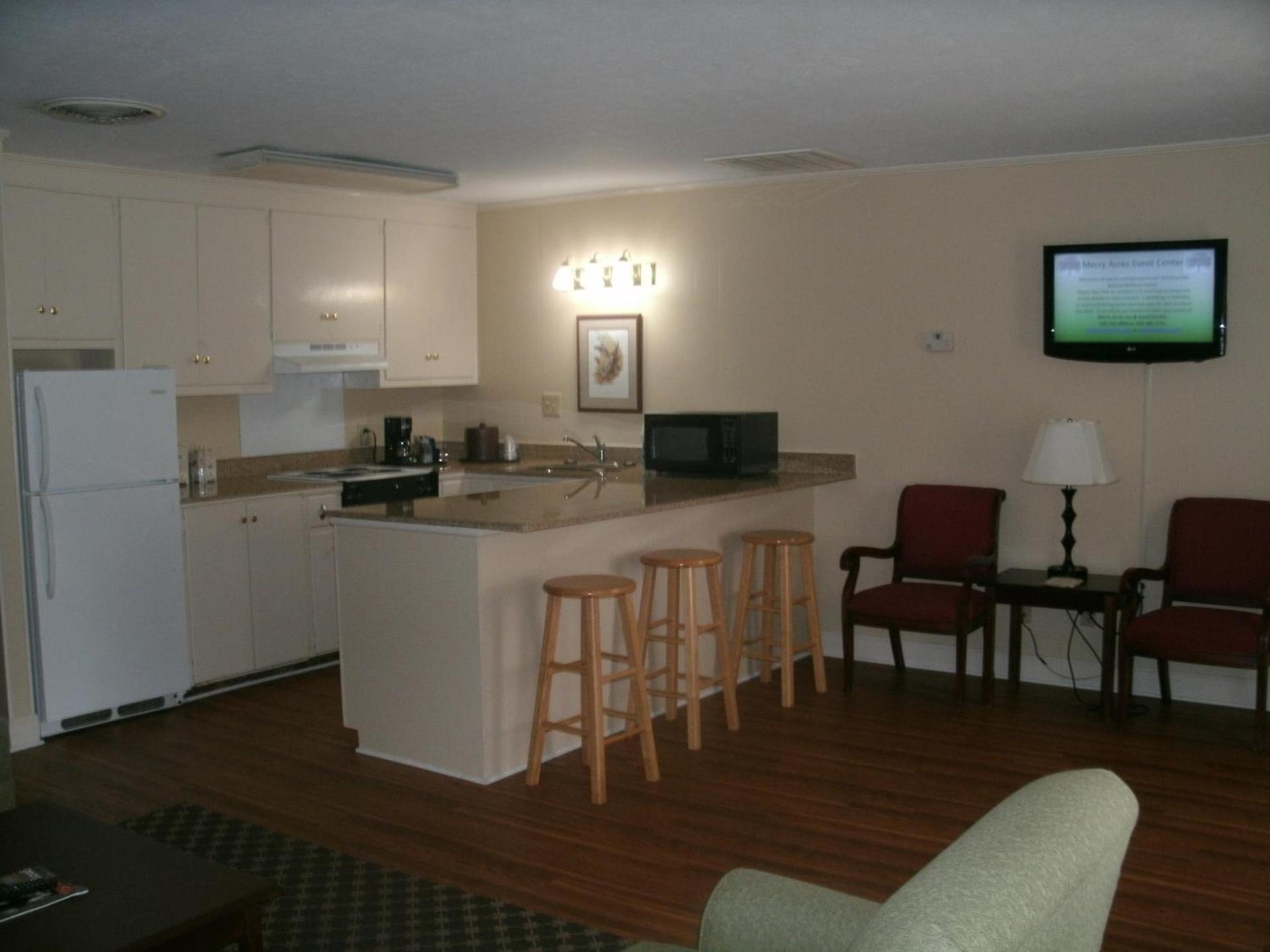Merry Acres Inn photo 8