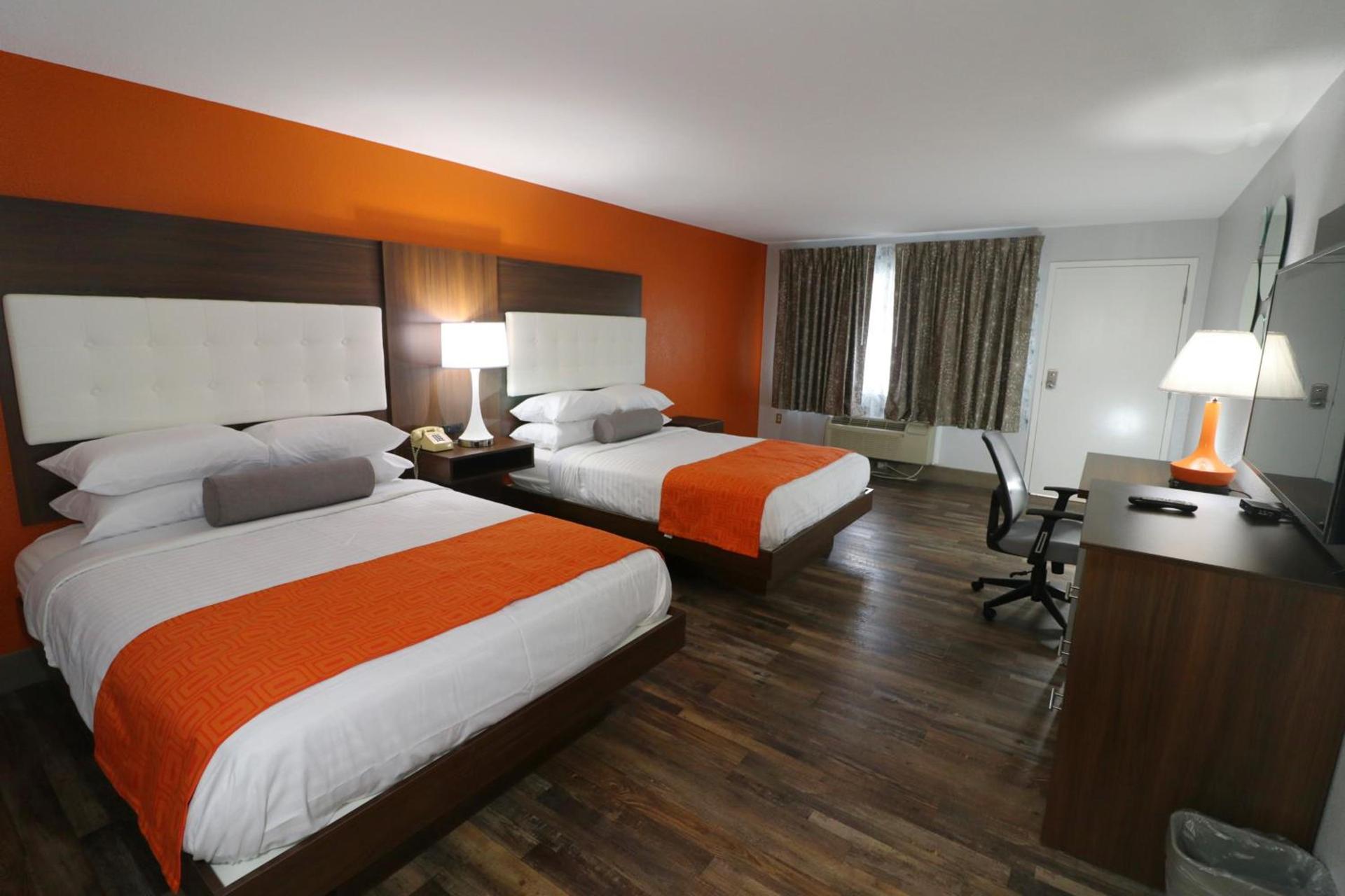 Best Western Johnson's Inn Downtown Gatlinburg photo 10