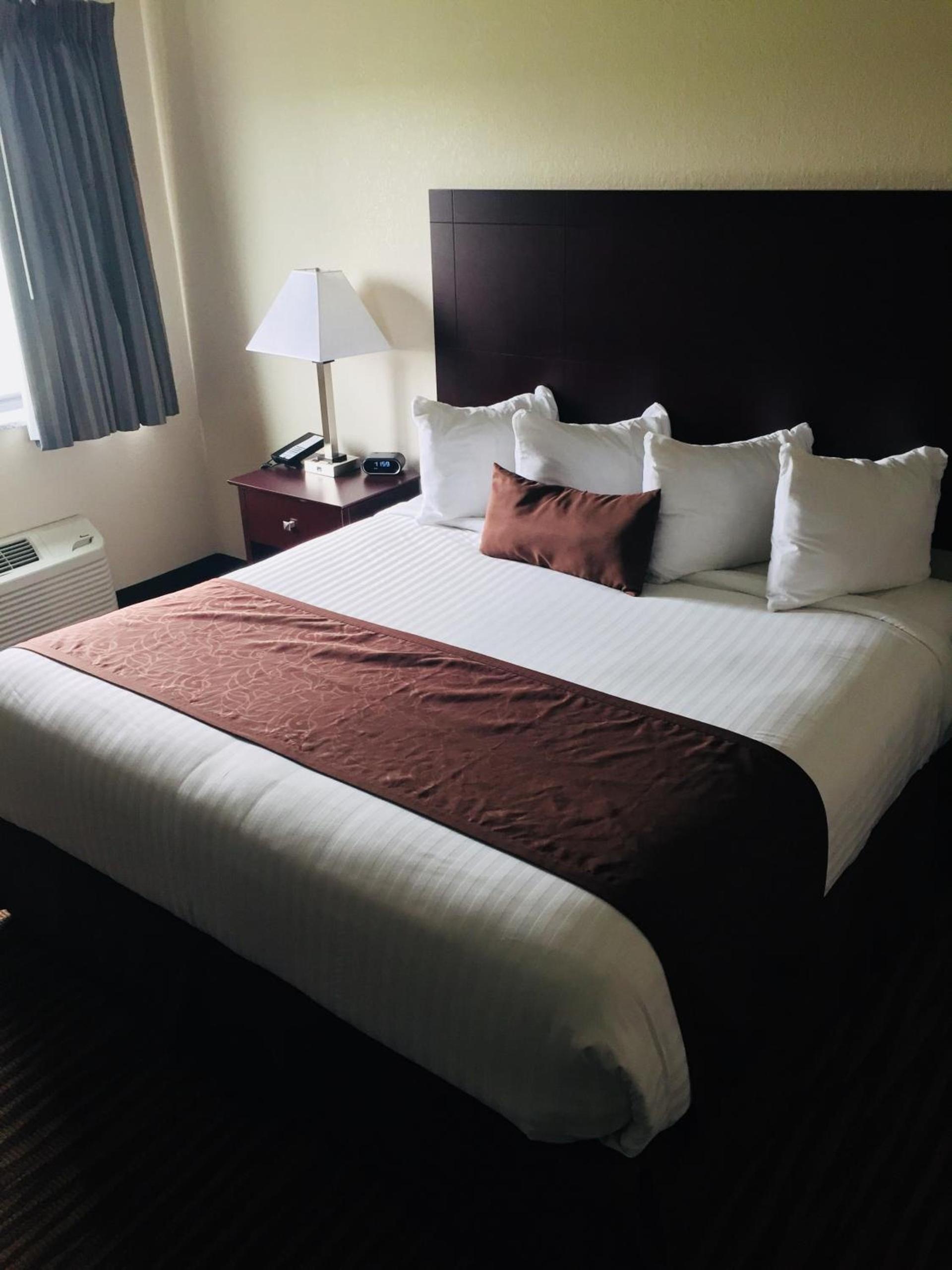 Cobblestone Inn & Suites Maryville photo 31
