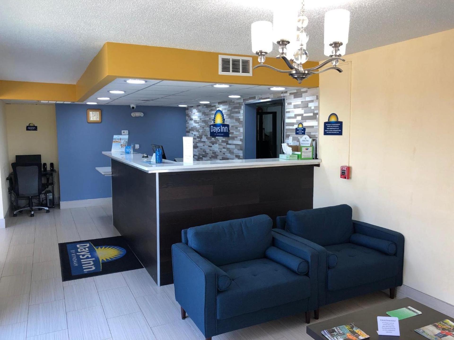 Days Inn by Wyndham King-Winston Salem Area photo 8