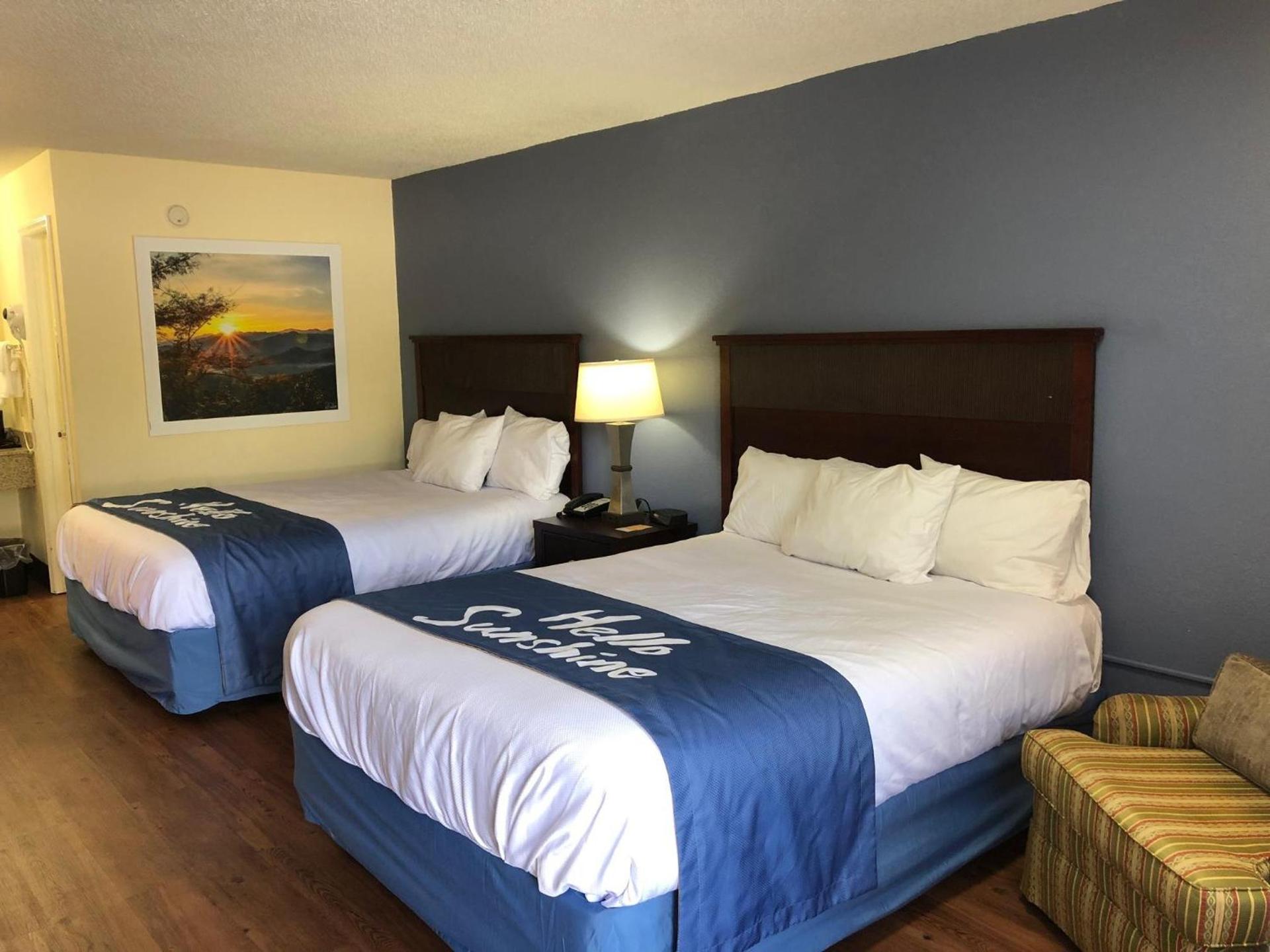 Days Inn by Wyndham King-Winston Salem Area photo 10