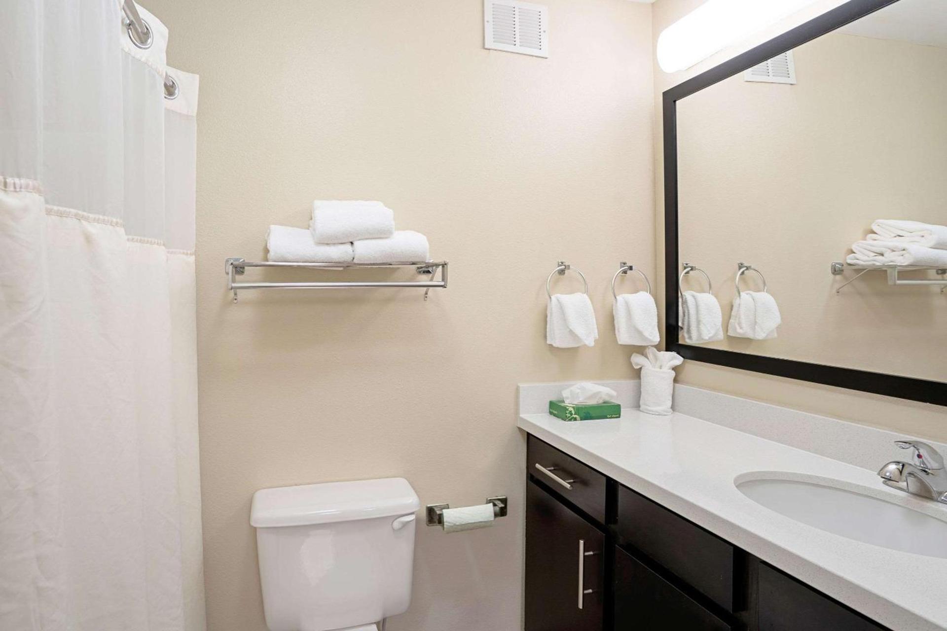 MainStay Suites Chattanooga Hamilton Place photo 58
