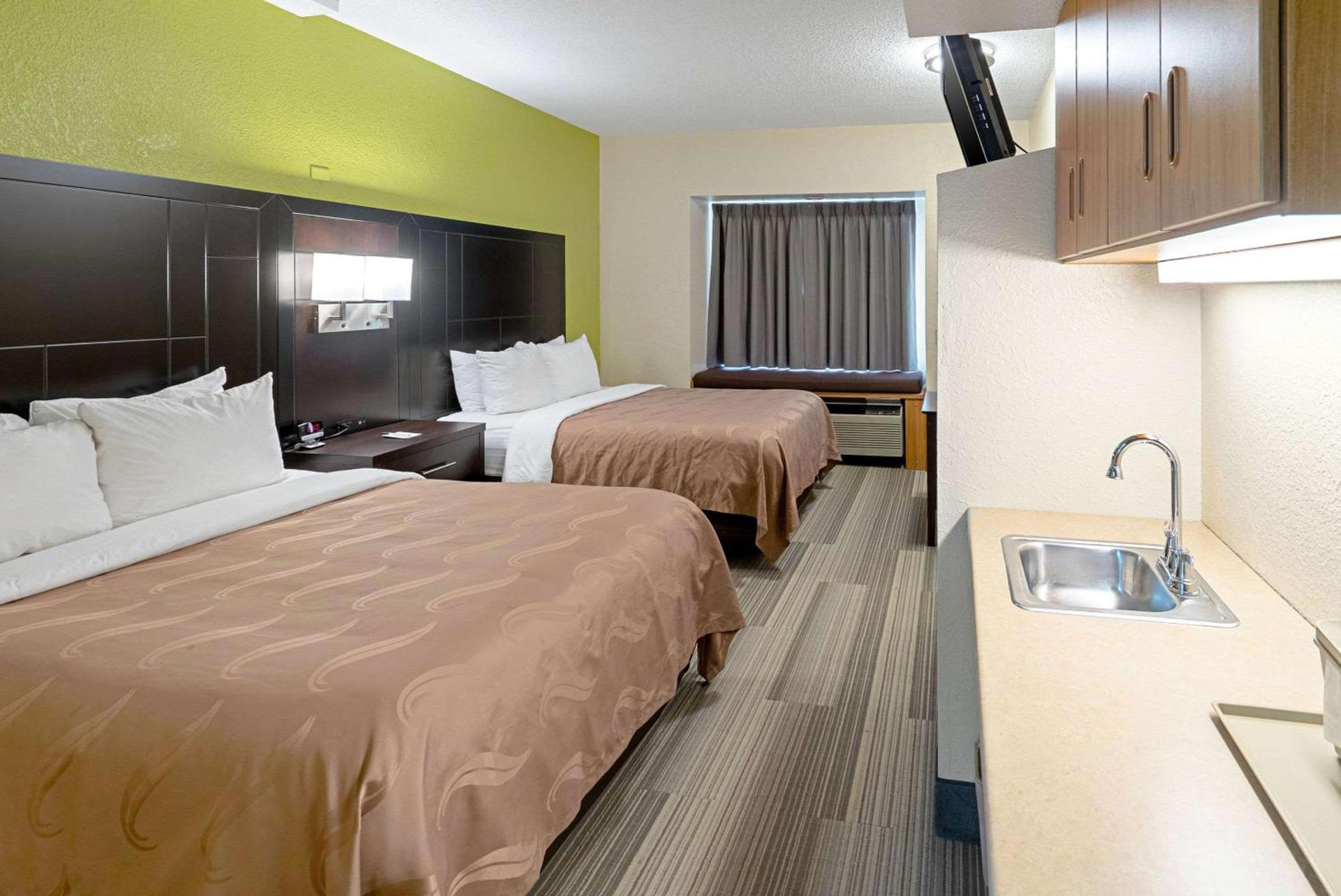 Quality Inn & Suites Robbinsville photo 22