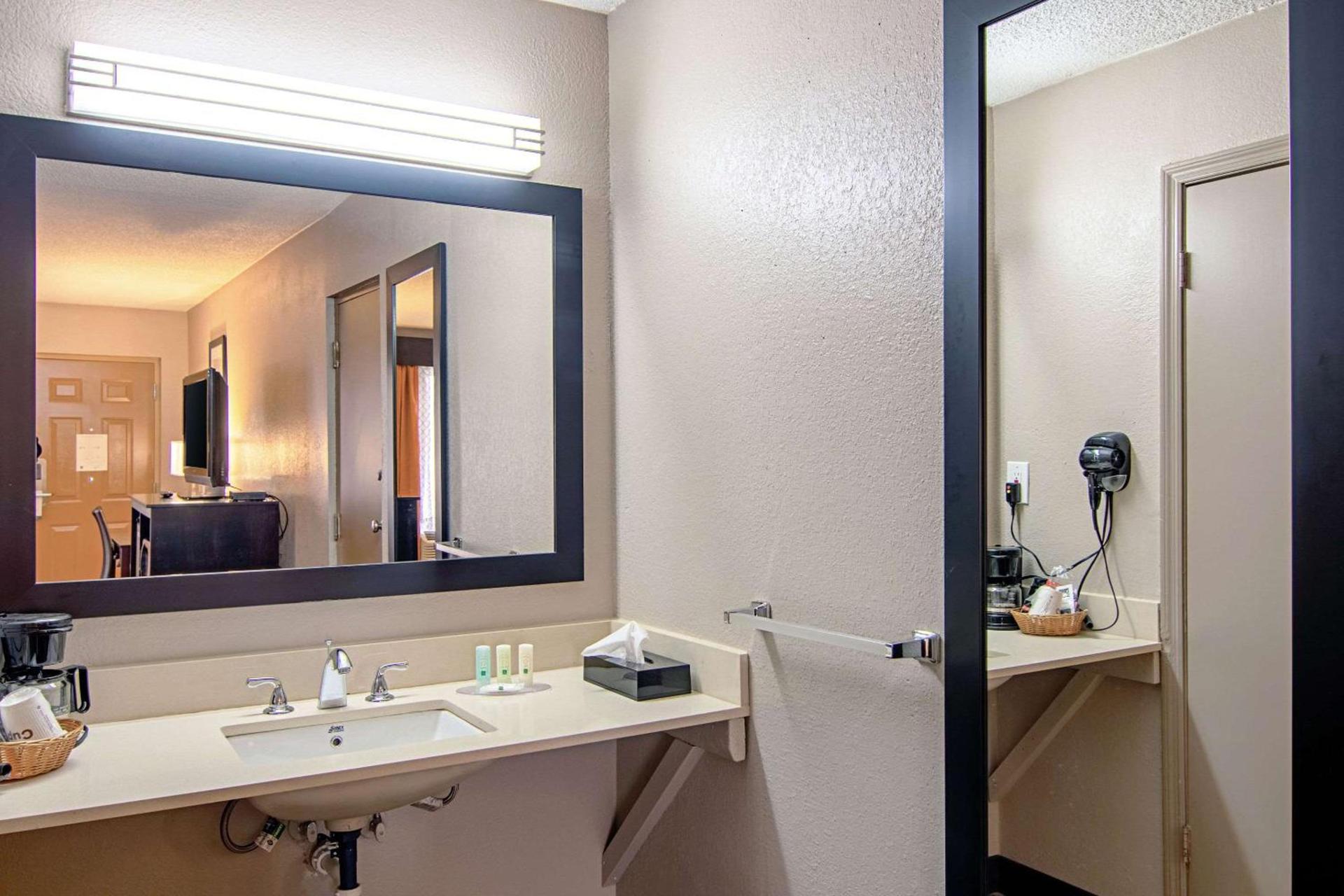 Quality Inn Villa Rica photo 19