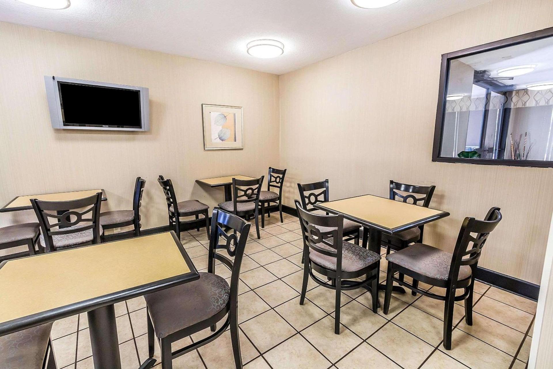Quality Inn Savannah I-95 photo 27