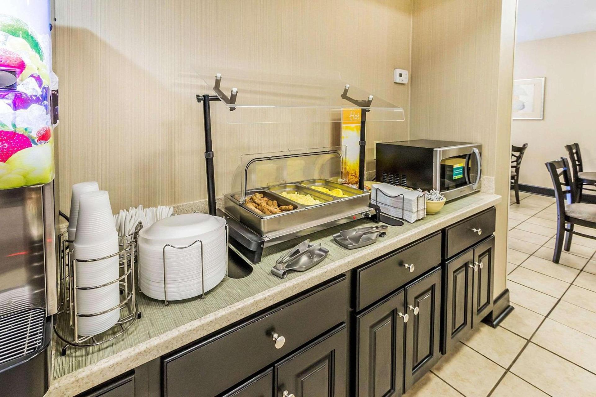 Quality Inn Savannah I-95 photo 17