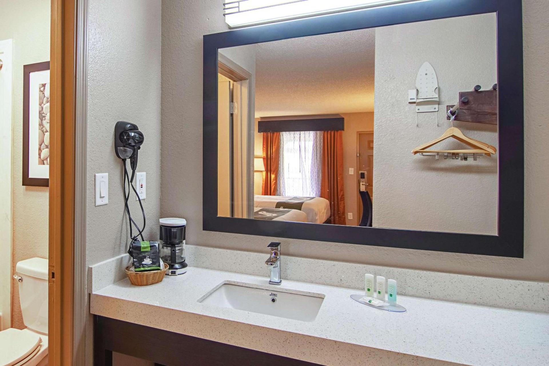 Quality Inn Villa Rica photo 22