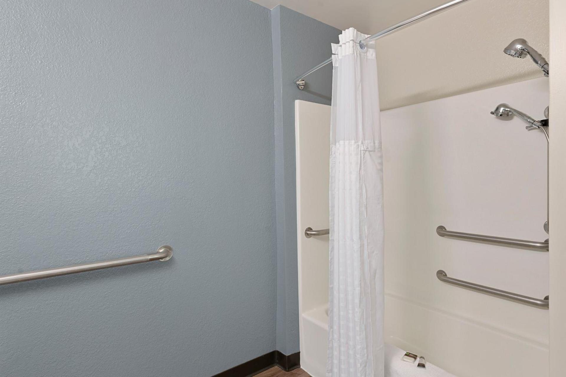 Extended Stay America Select Suites - Charlotte - Tyvola Rd photo 40