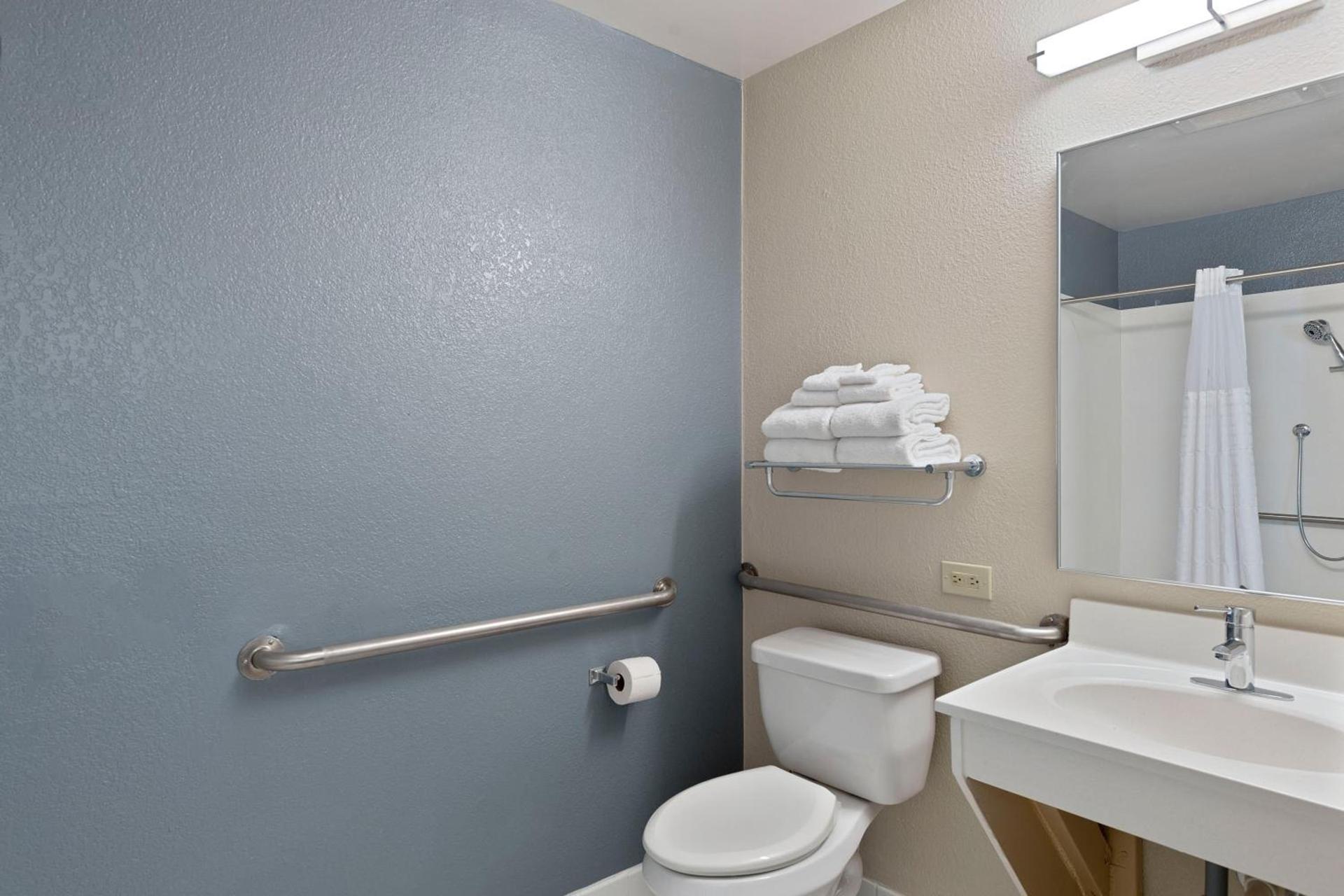 Extended Stay America Select Suites - Charlotte - Tyvola Rd photo 41