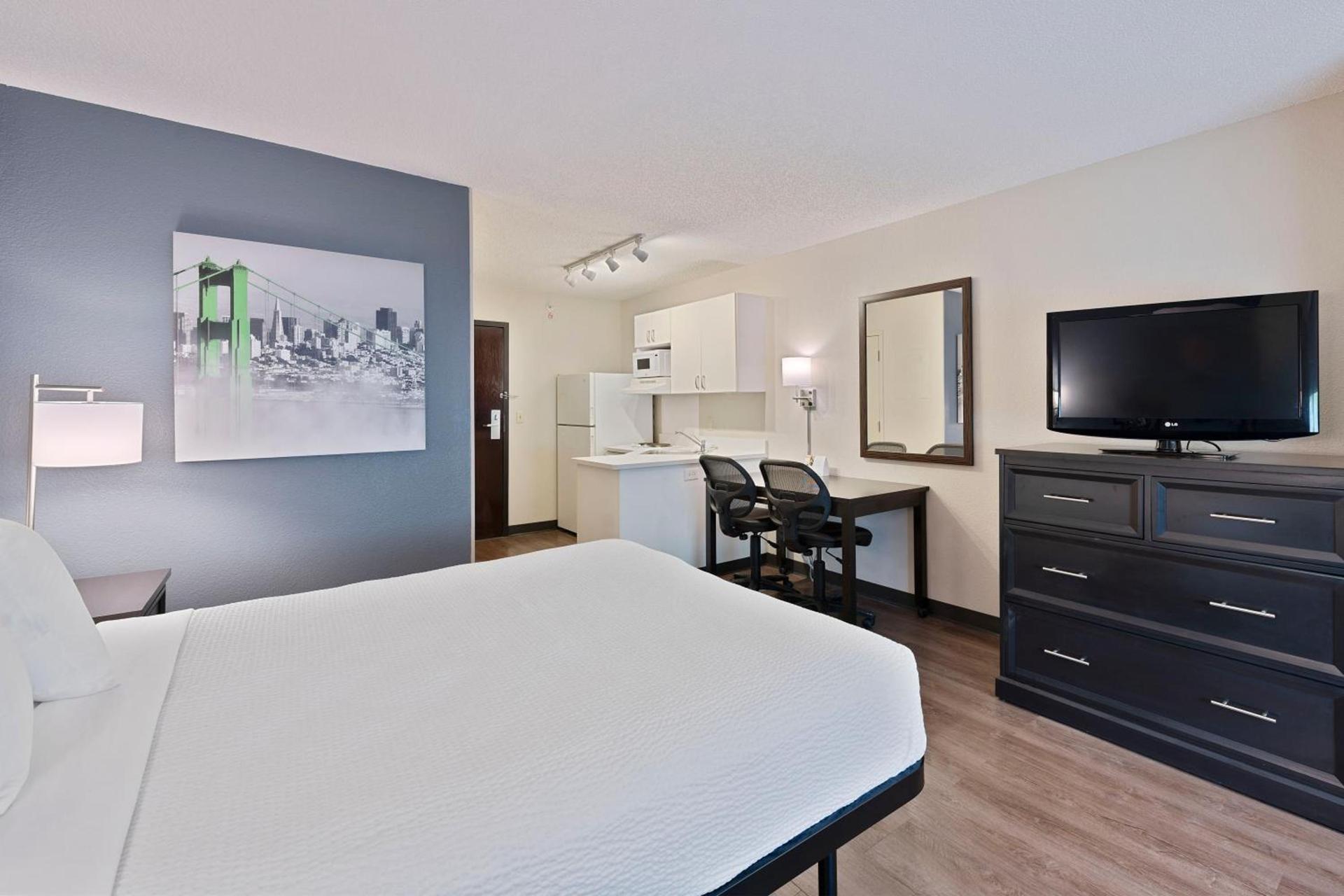 Extended Stay America Select Suites - Charlotte - Tyvola Rd photo 48