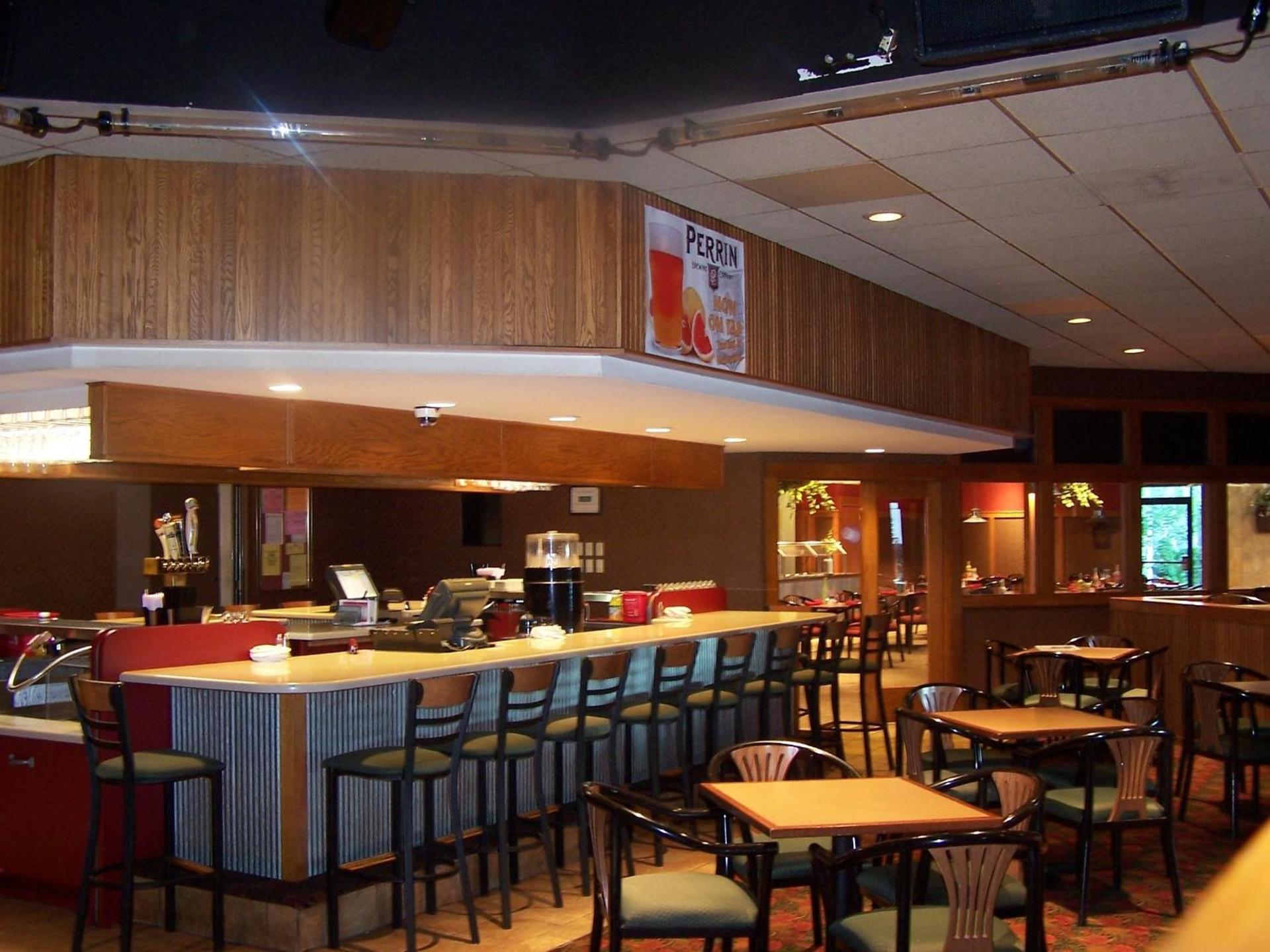 Ramada by Wyndham Alpena photo 74