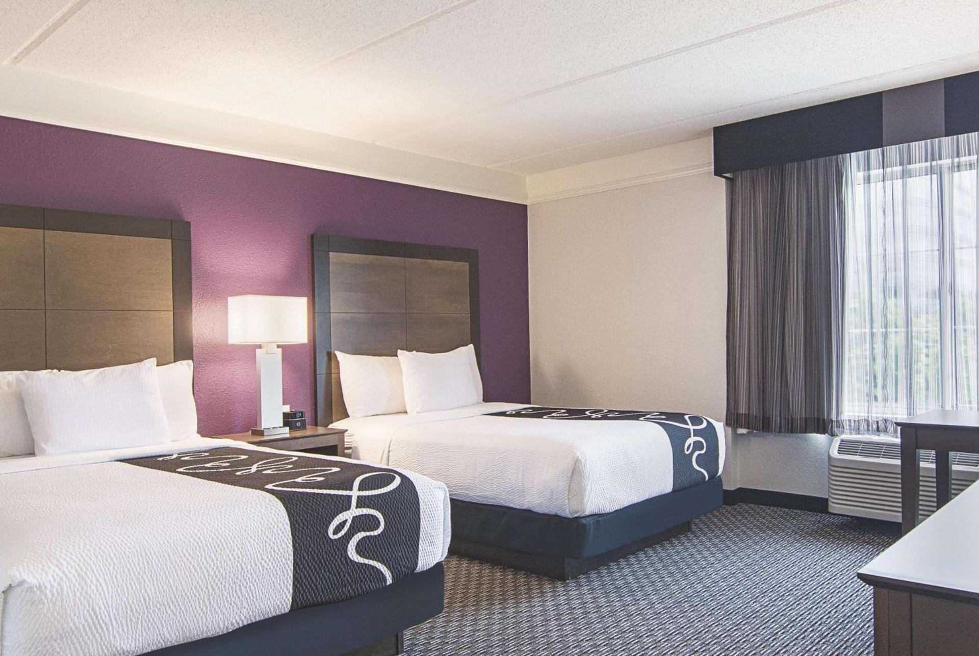La Quinta by Wyndham Atlanta Perimeter Medical photo 5