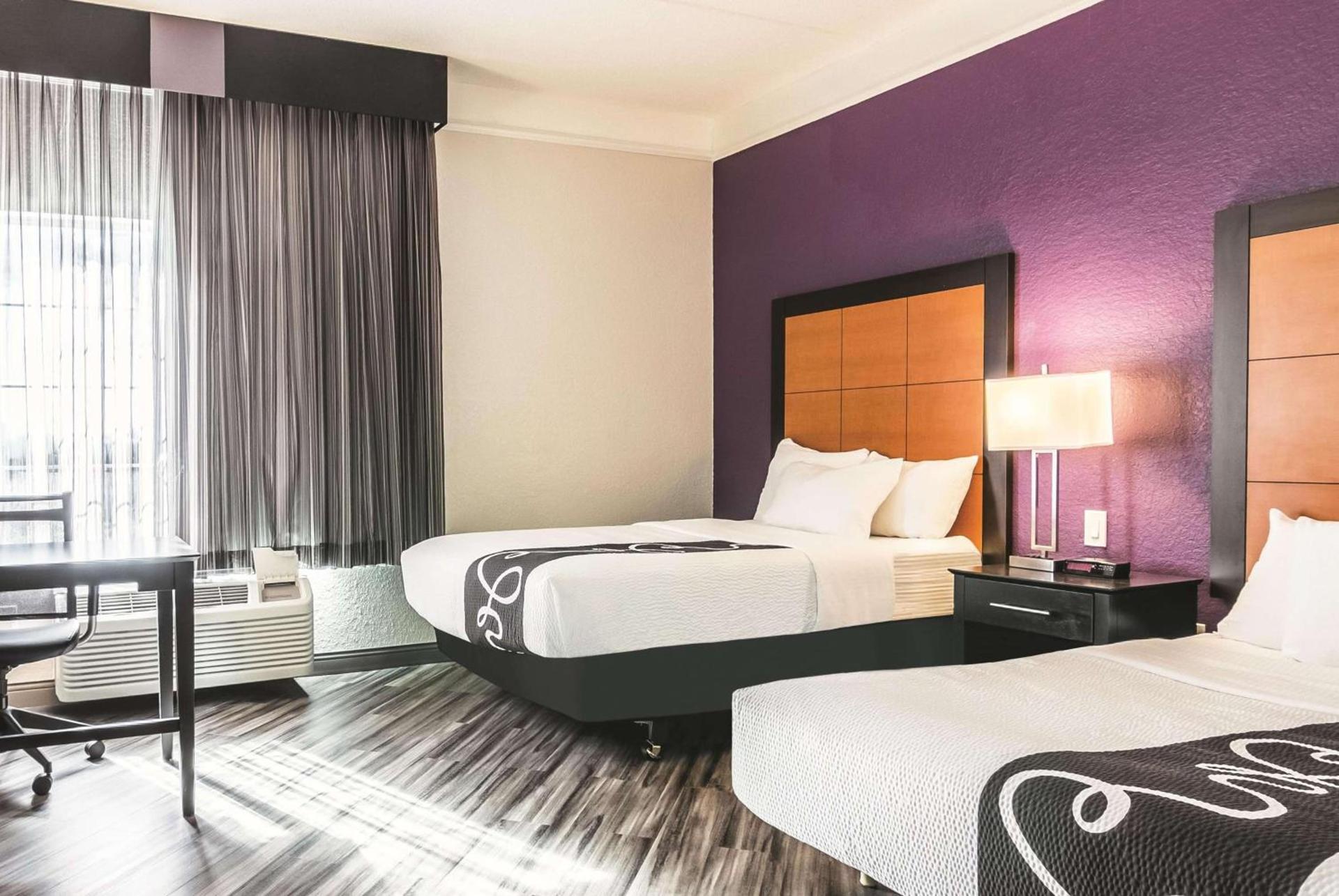 La Quinta by Wyndham Orlando Airport - On Property Food Trucks & Free Airport Shuttle! photo 21