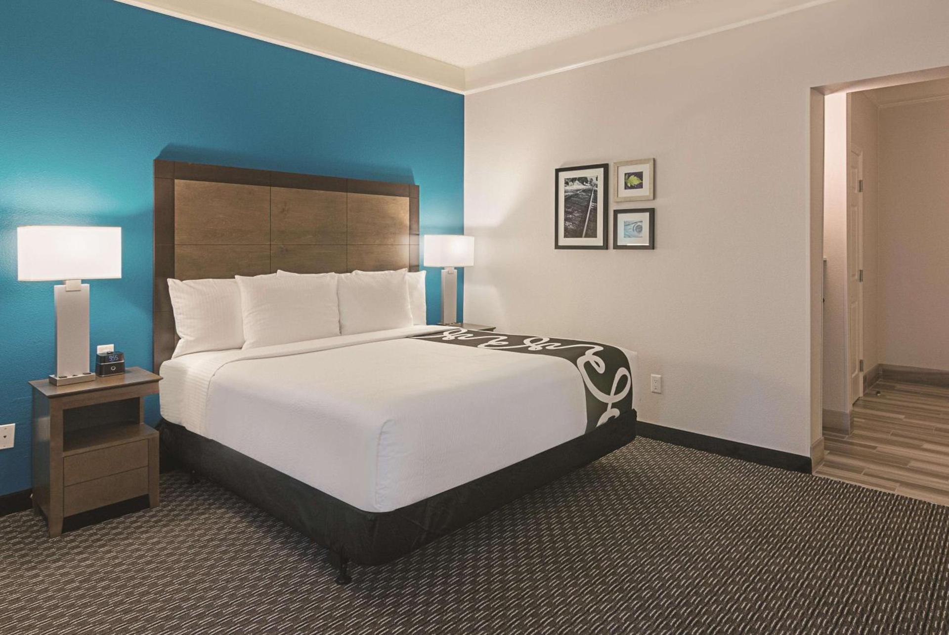 La Quinta by Wyndham Orlando UCF photo 29