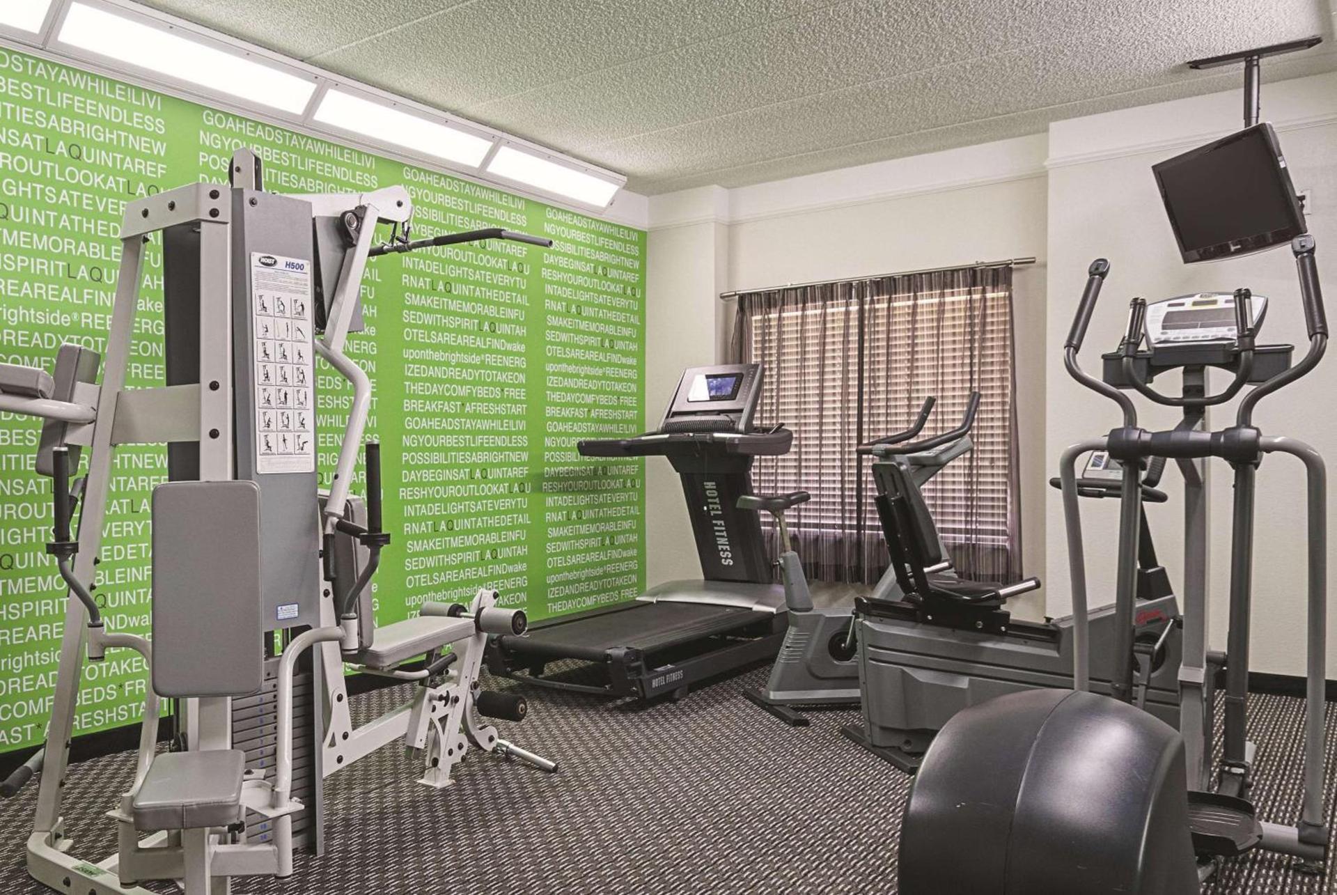 La Quinta Inn & Suites by Wyndham Ontario Airport photo 13