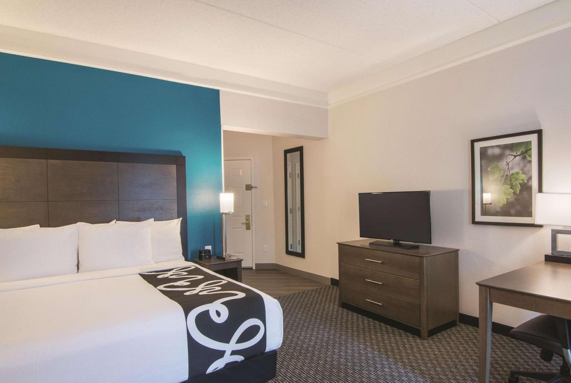 La Quinta by Wyndham Orlando UCF photo 28